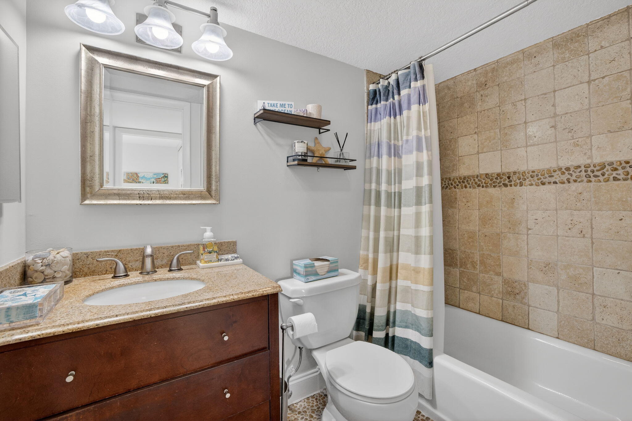 RIVER REACH CONDOMINIUM II - Residential