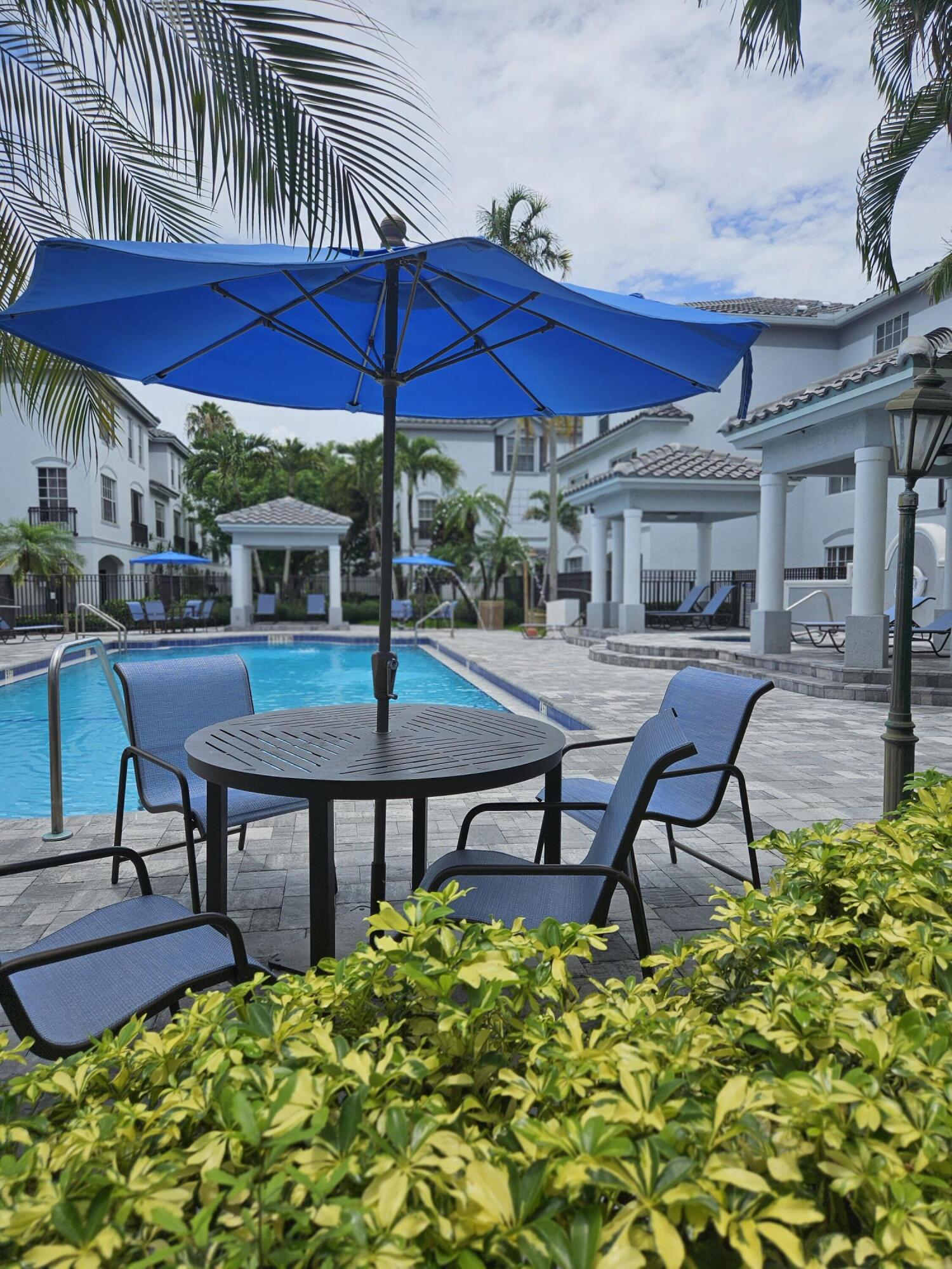 VILLAS DE TUSCANY CONDO - Residential Lease