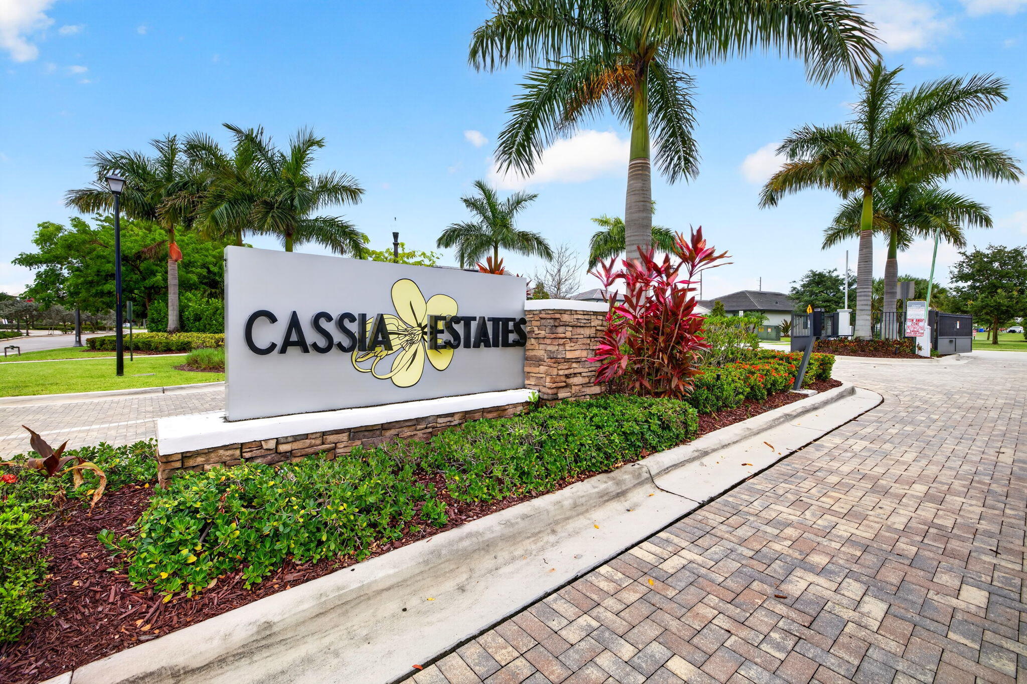 SOMERSET PLAZA - Residential