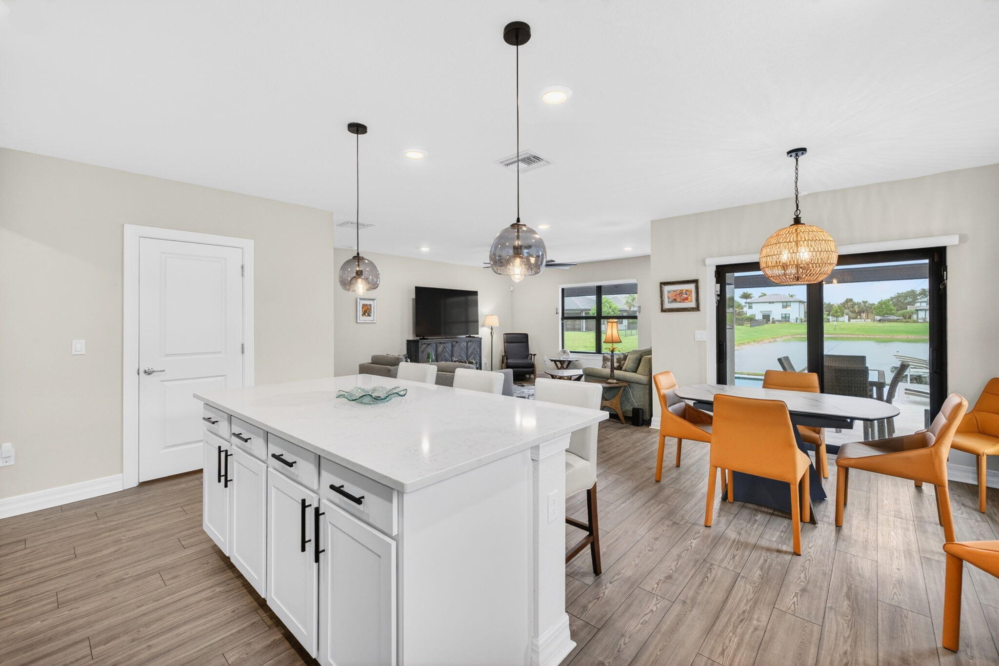 SOMERSET PLAZA - Residential