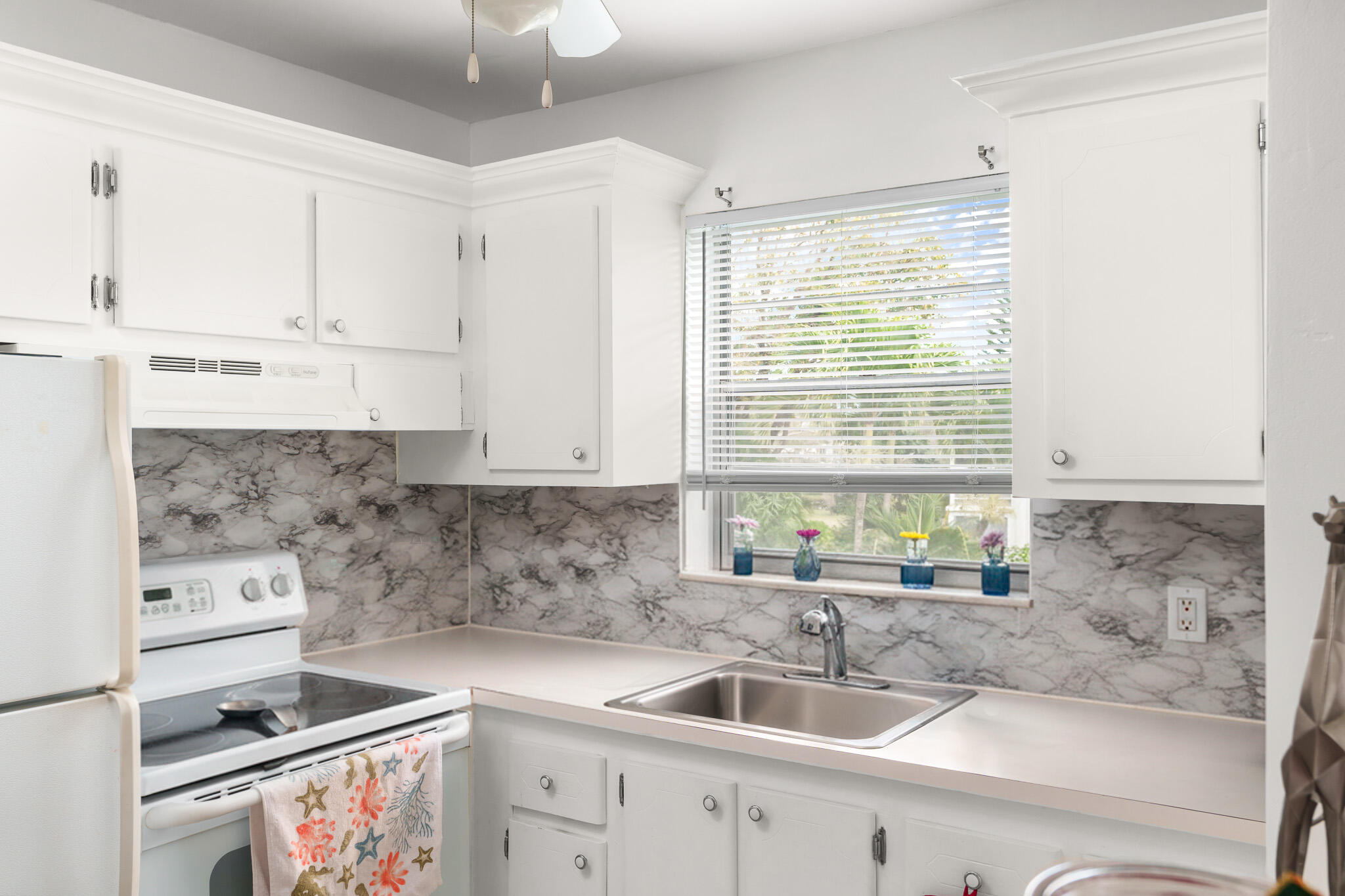 WINDSOR CONDOS - Residential Lease