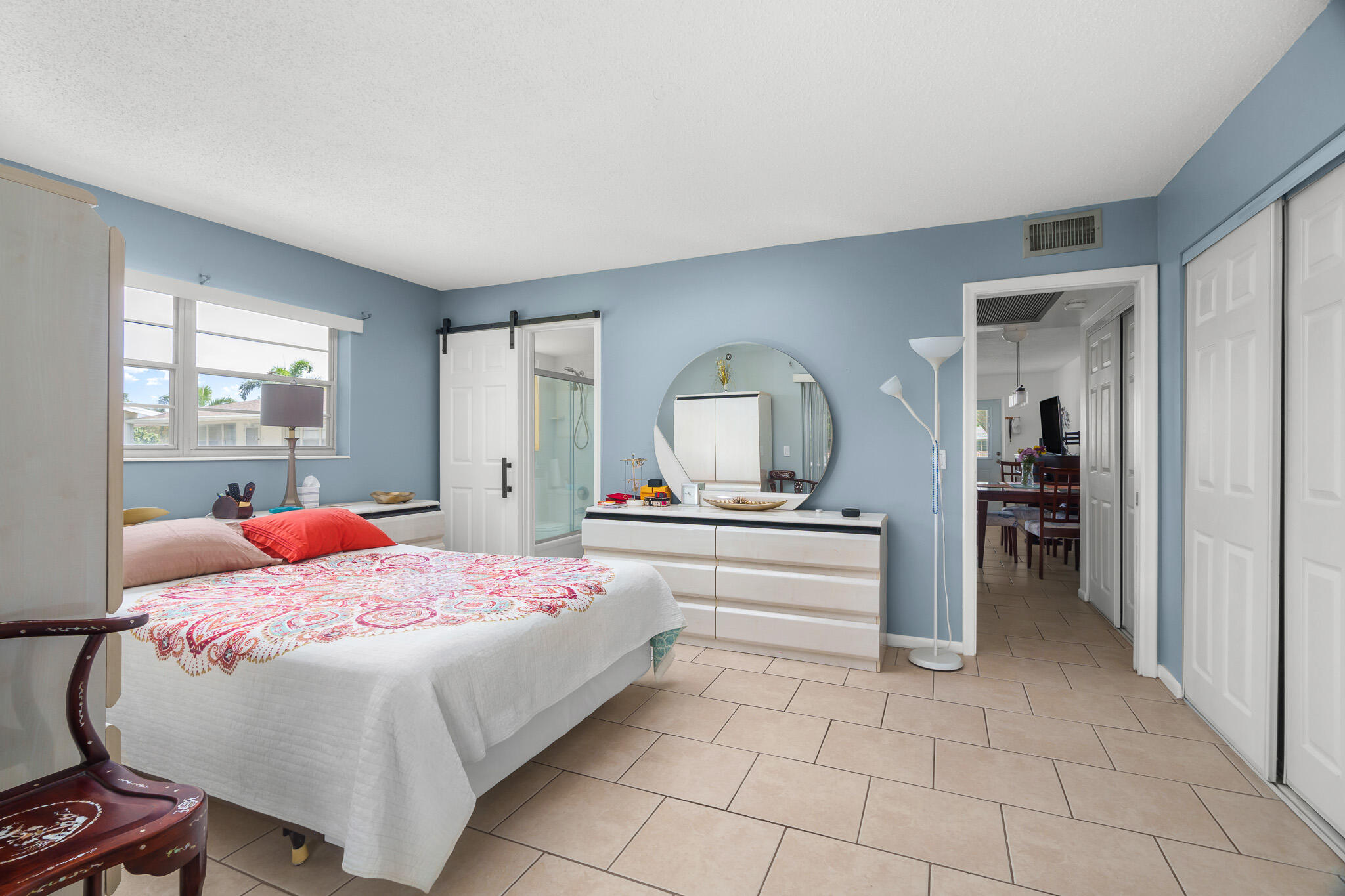 WINDSOR CONDOS - Residential Lease