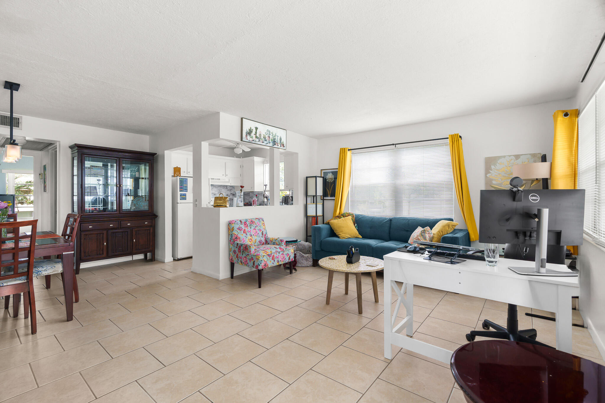 WINDSOR CONDOS - Residential Lease