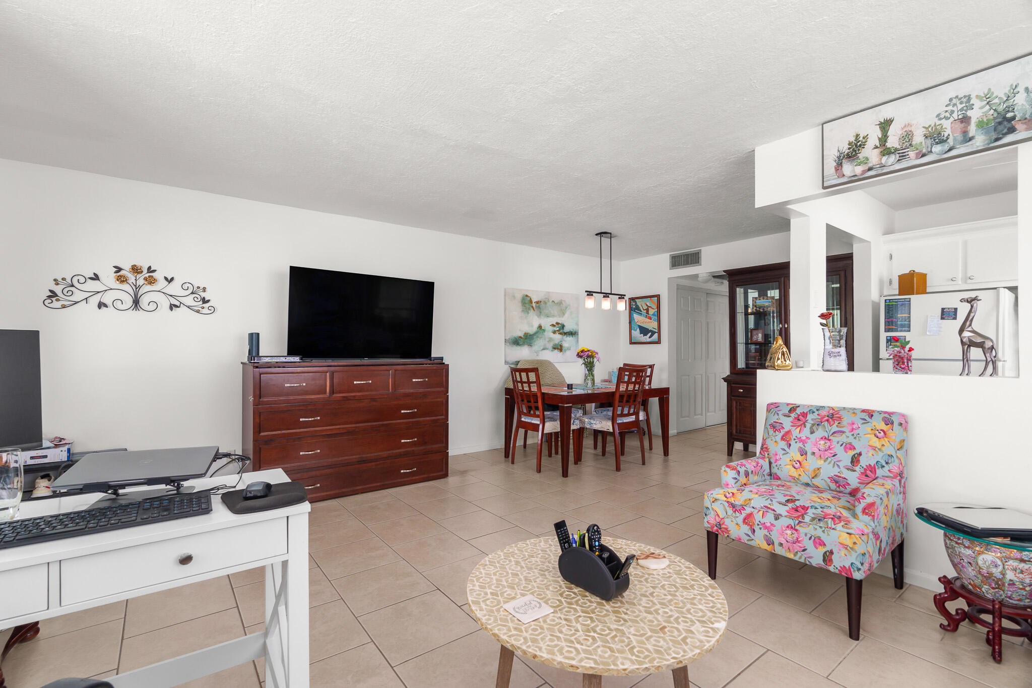 WINDSOR CONDOS - Residential Lease