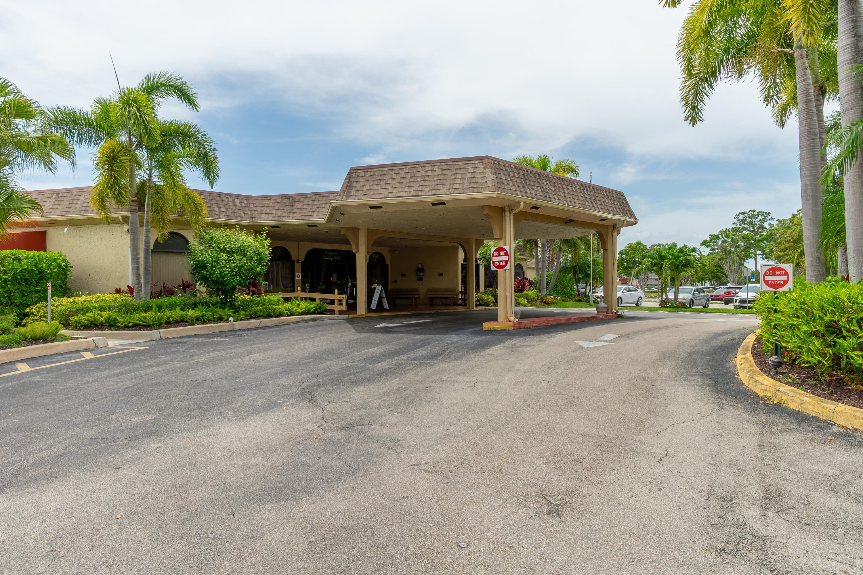 POINCIANA PLACE CONDO 1,2,8 AND 9 - Residential