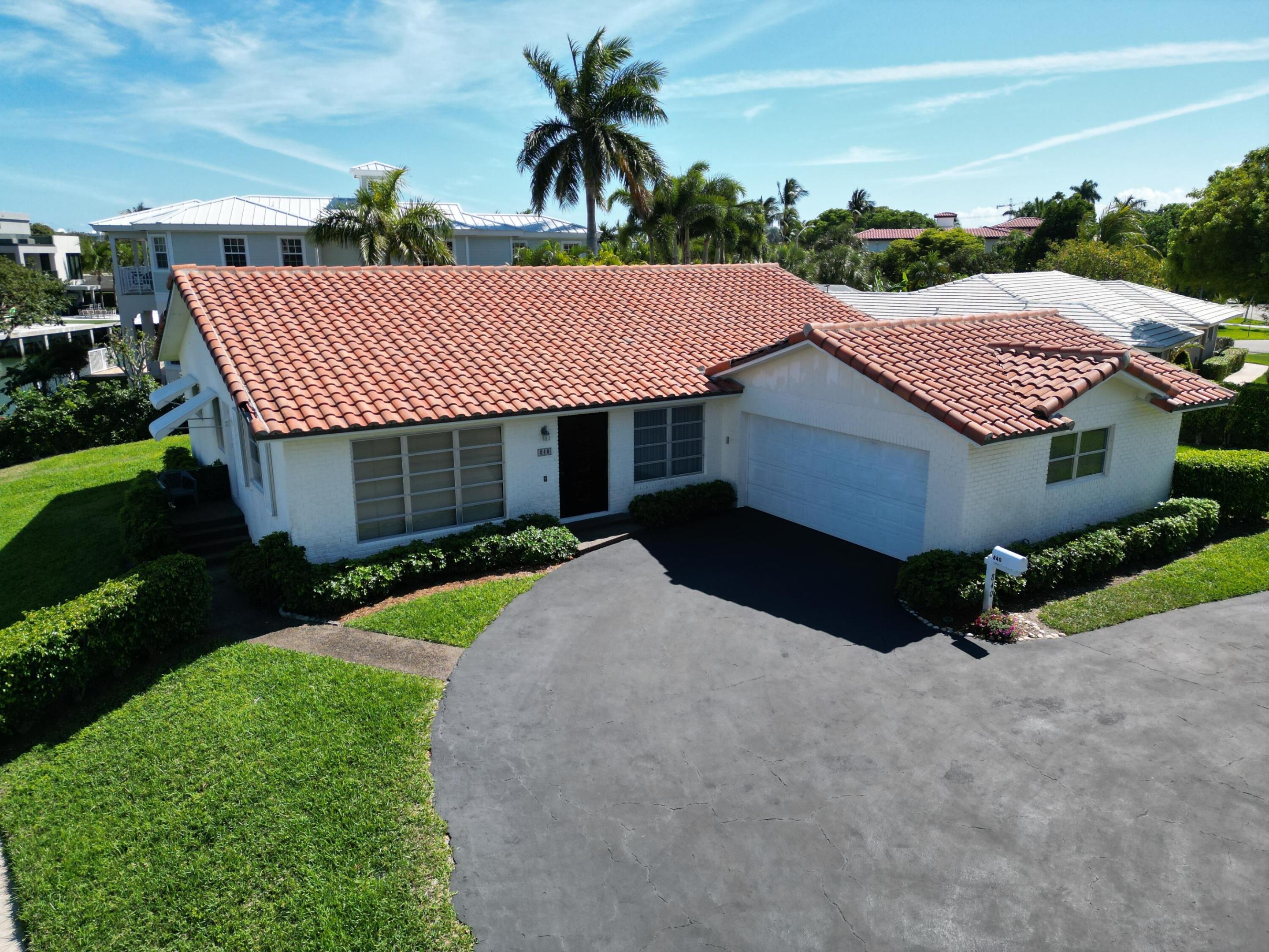 SUN AND SURF CLUB COMMUNITY - Residential