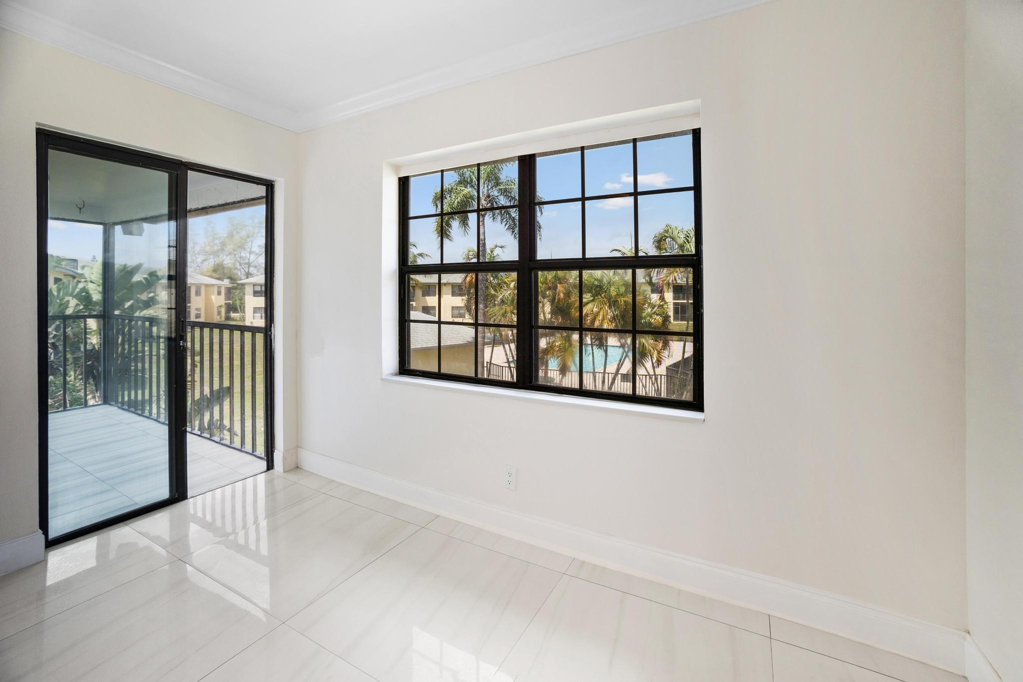 LINTON RIDGE CONDO - Residential