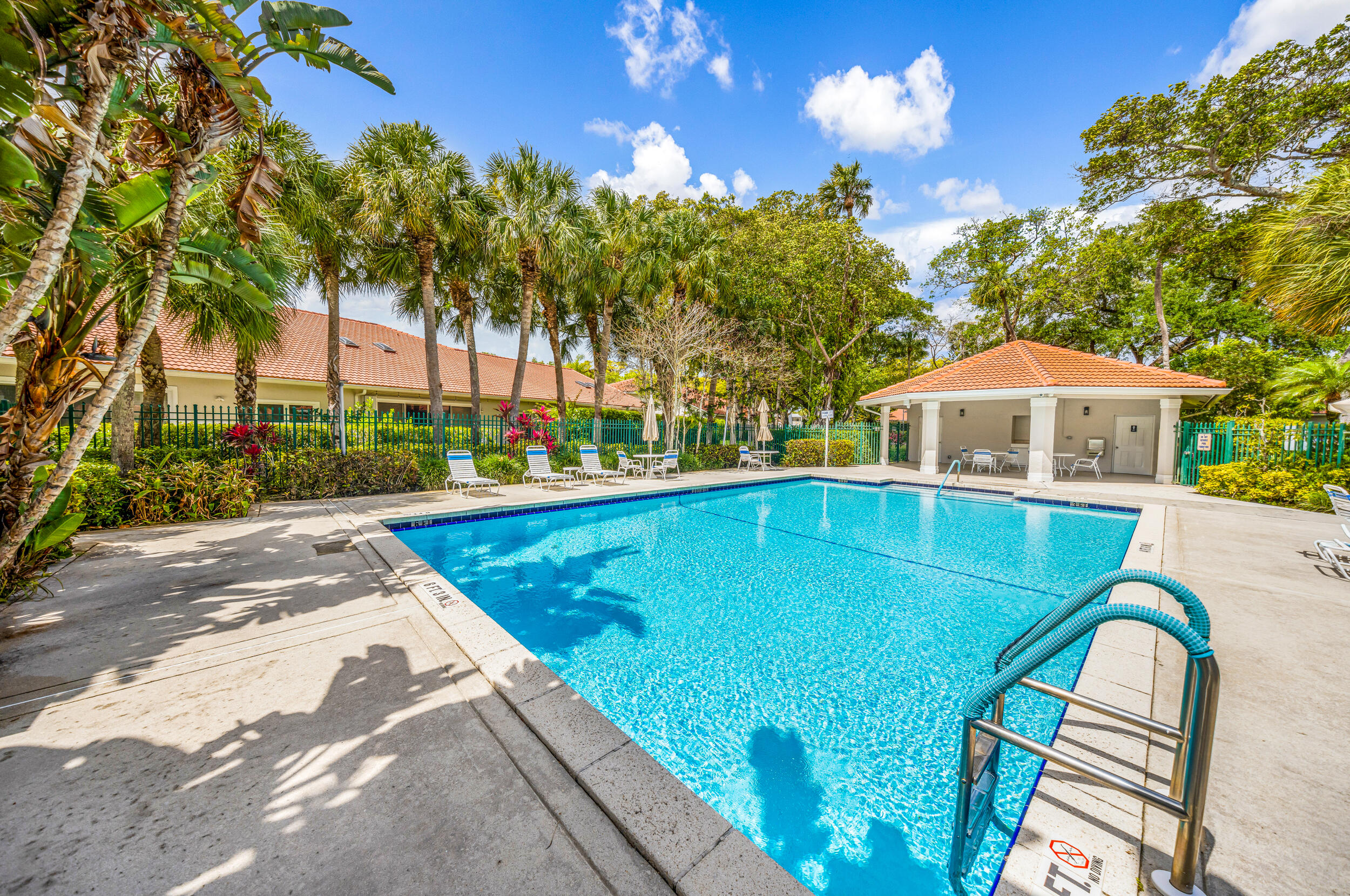 MISTY OAKS AT PALM-AIRE CONDO - Residential
