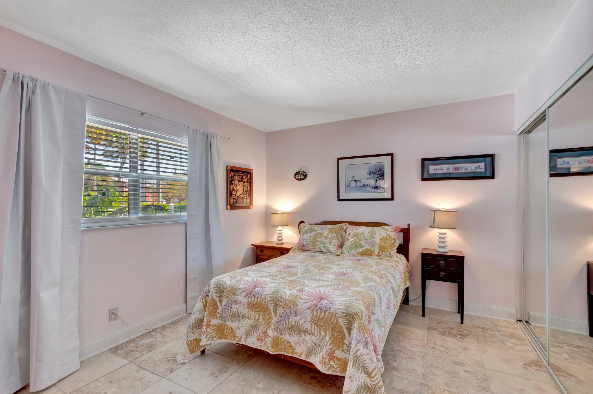 ST GEORGE HOUSE CONDO - Residential