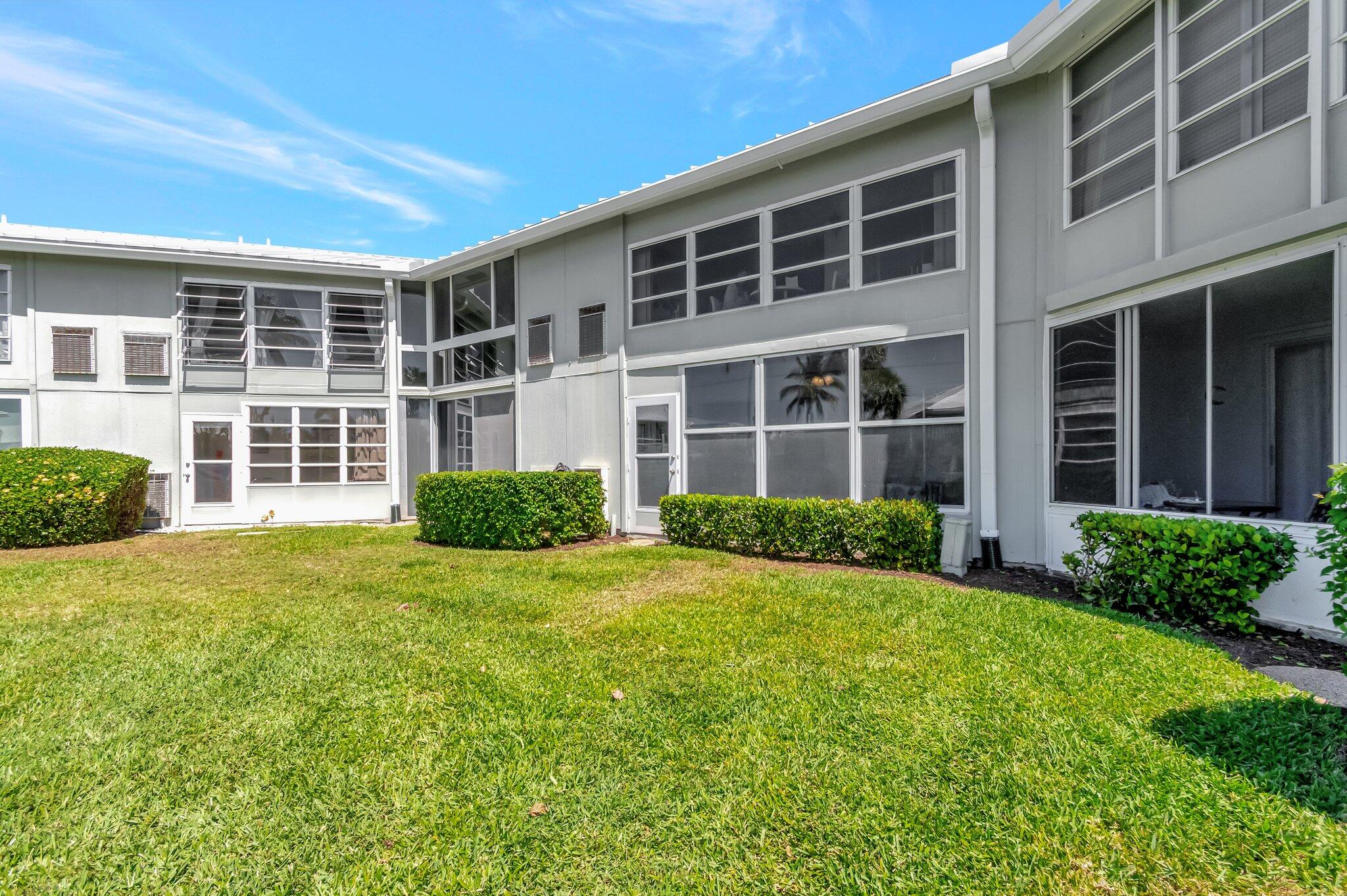 ST GEORGE HOUSE CONDO - Residential