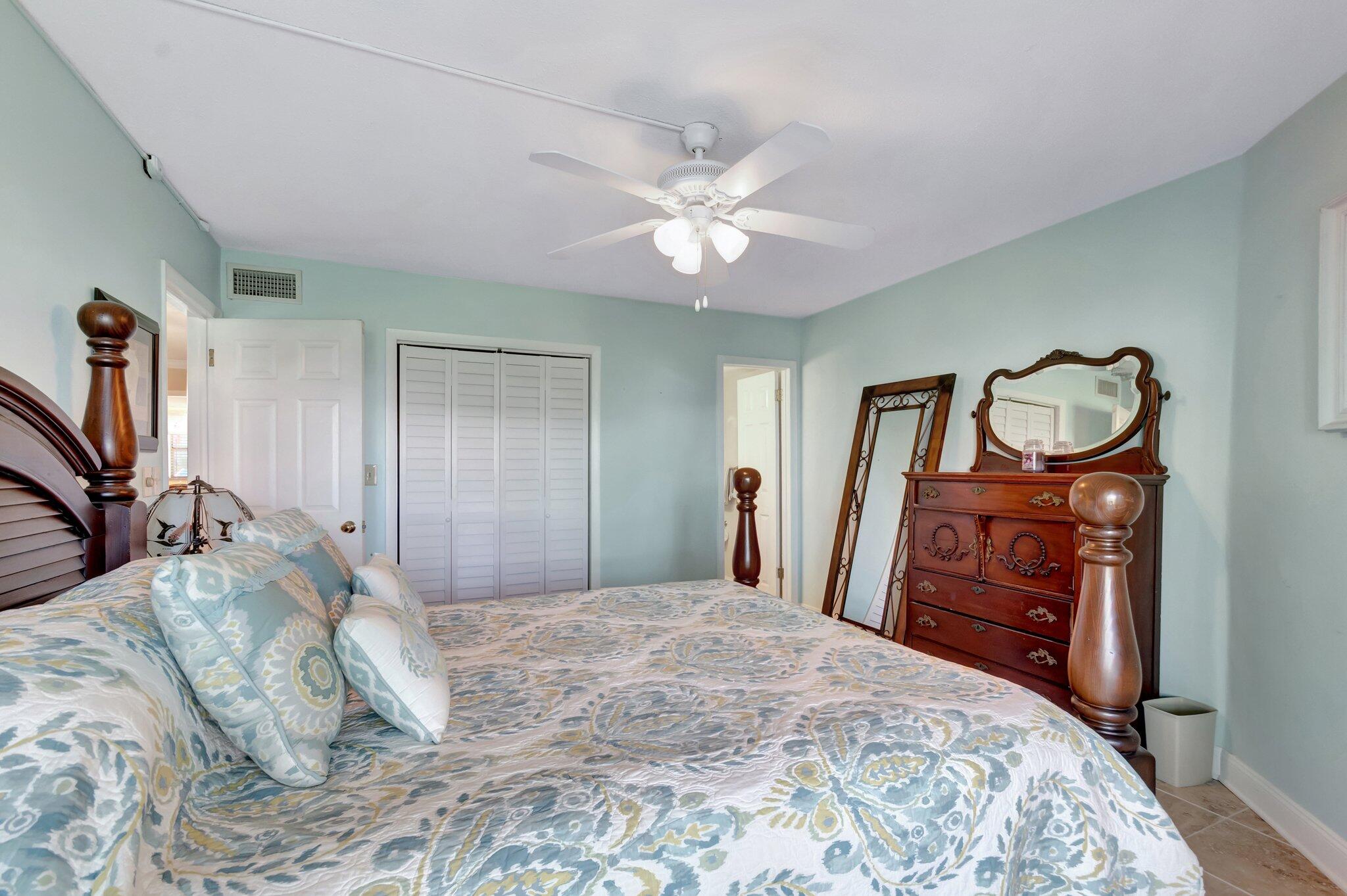 ST GEORGE HOUSE CONDO - Residential