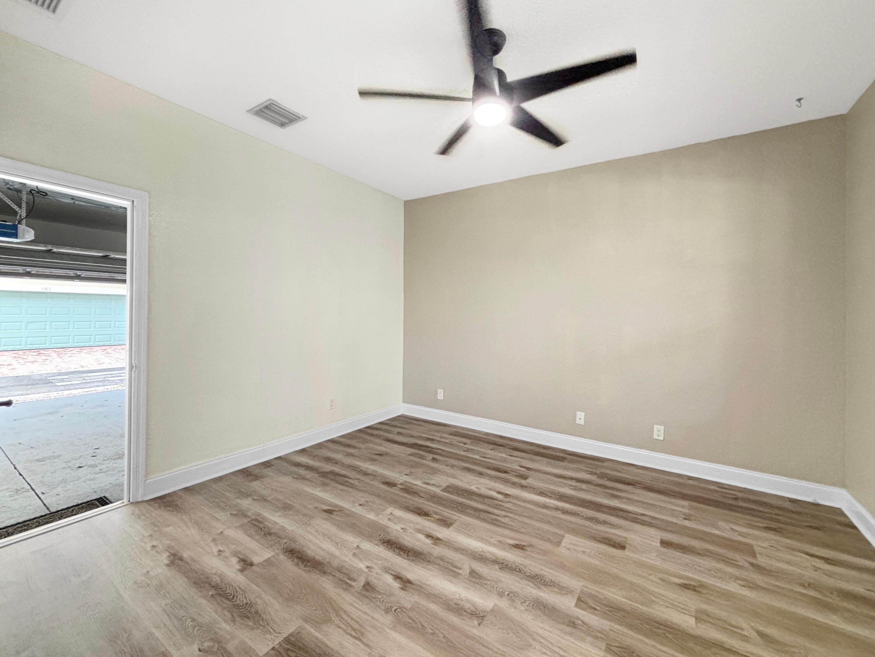 SANDPIPER COVE AT BOTANICA CONDO - Residential Lease