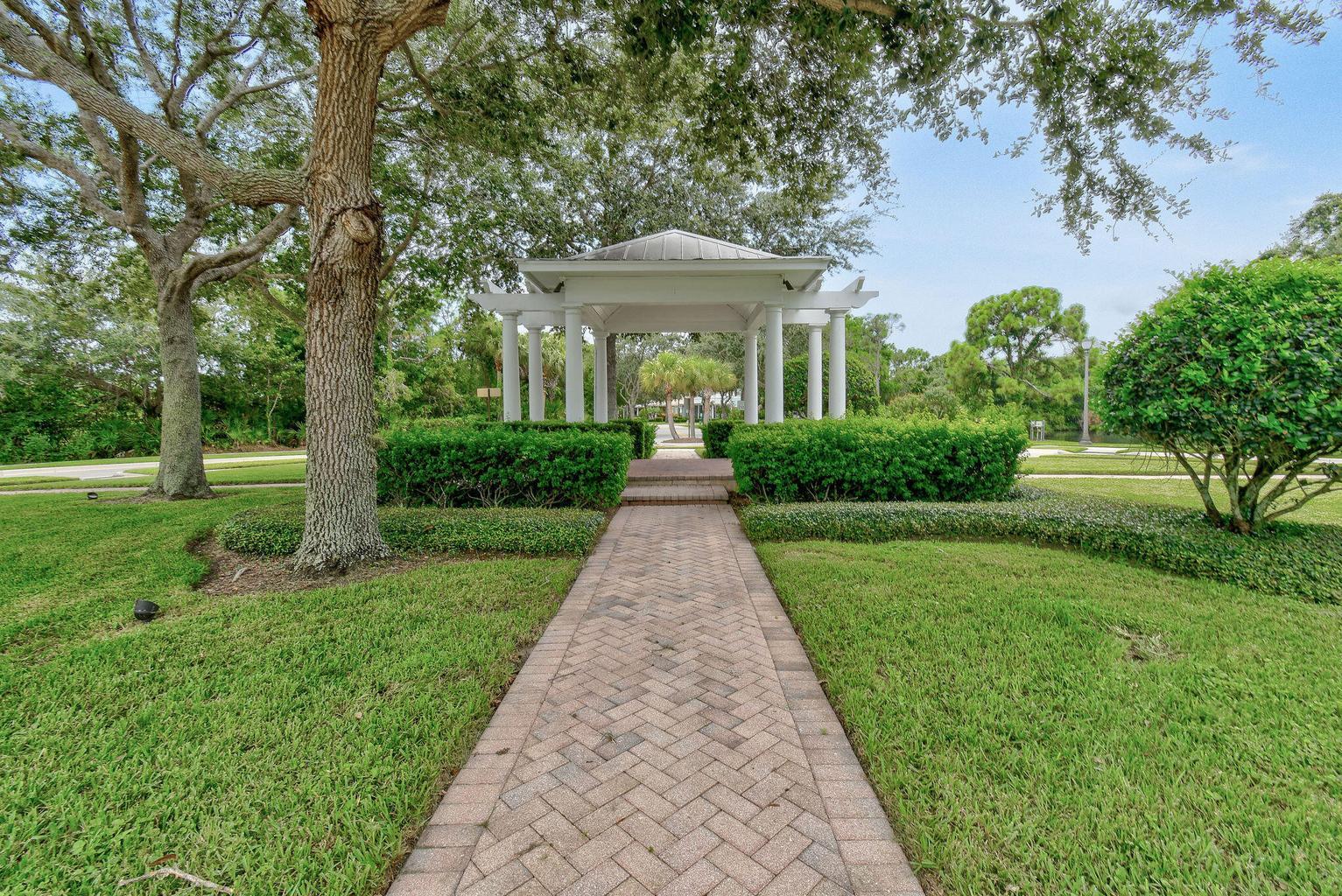 SANDPIPER COVE AT BOTANICA CONDO - Residential Lease