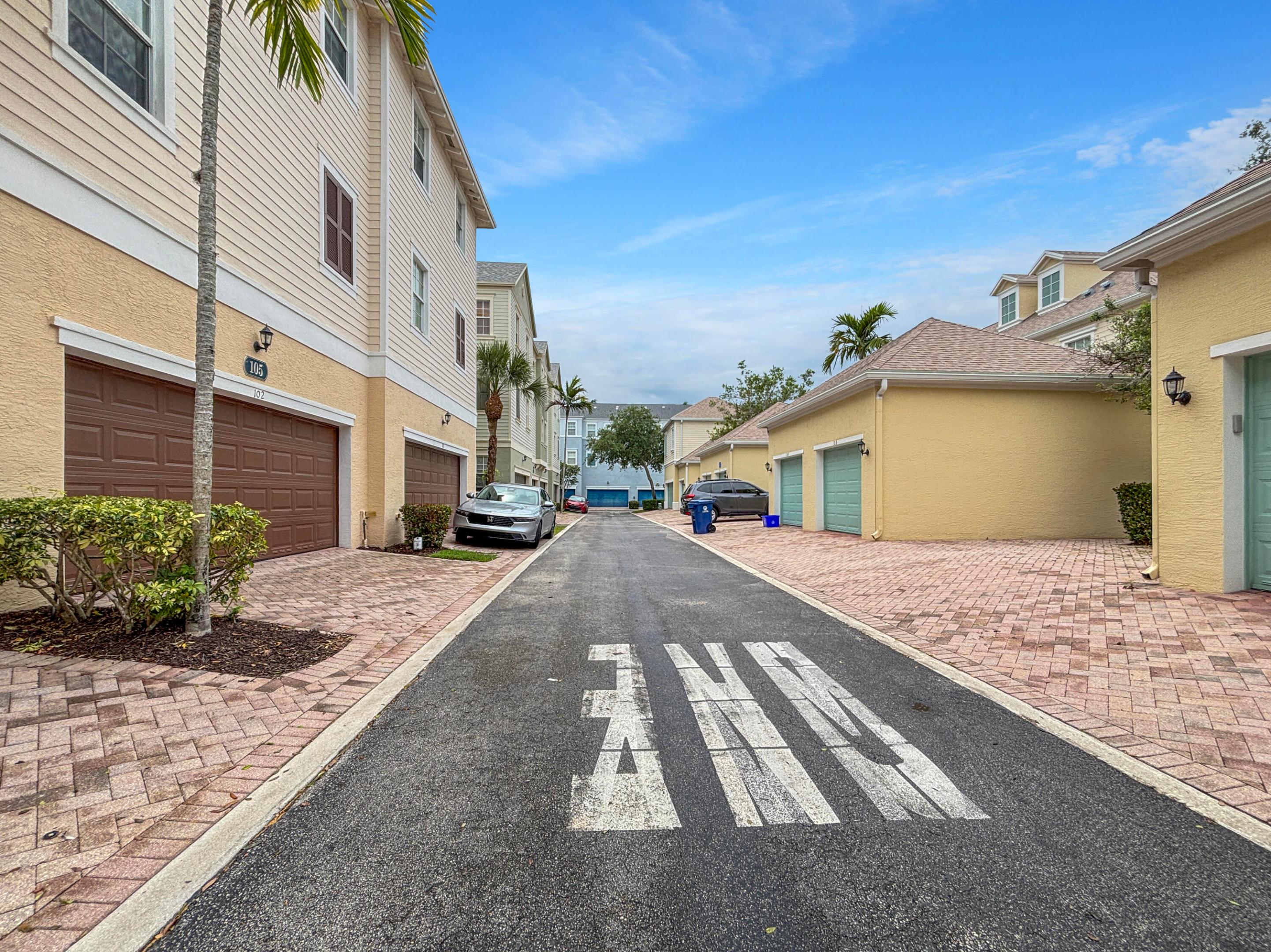 SANDPIPER COVE AT BOTANICA CONDO - Residential Lease