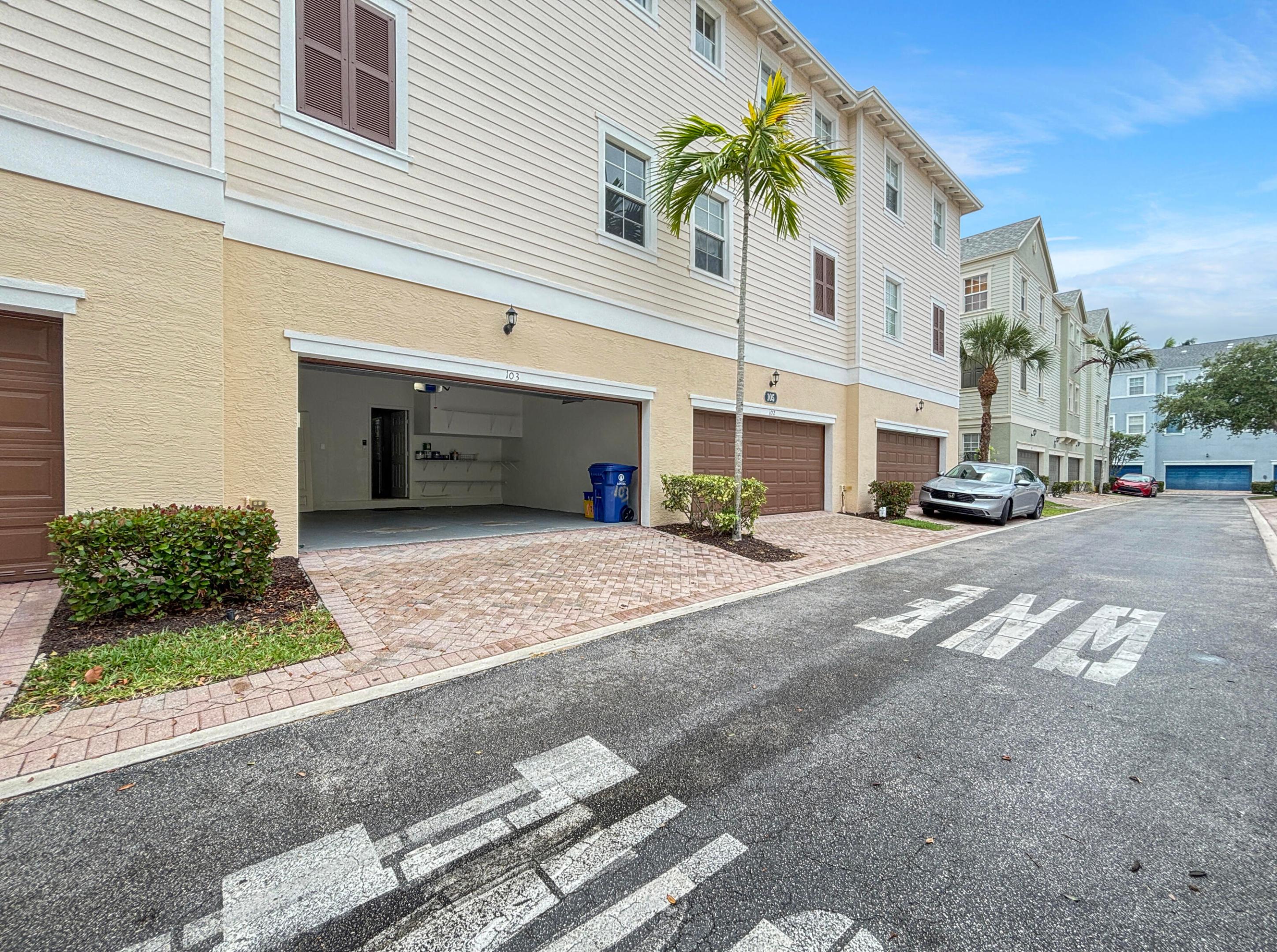 SANDPIPER COVE AT BOTANICA CONDO - Residential Lease