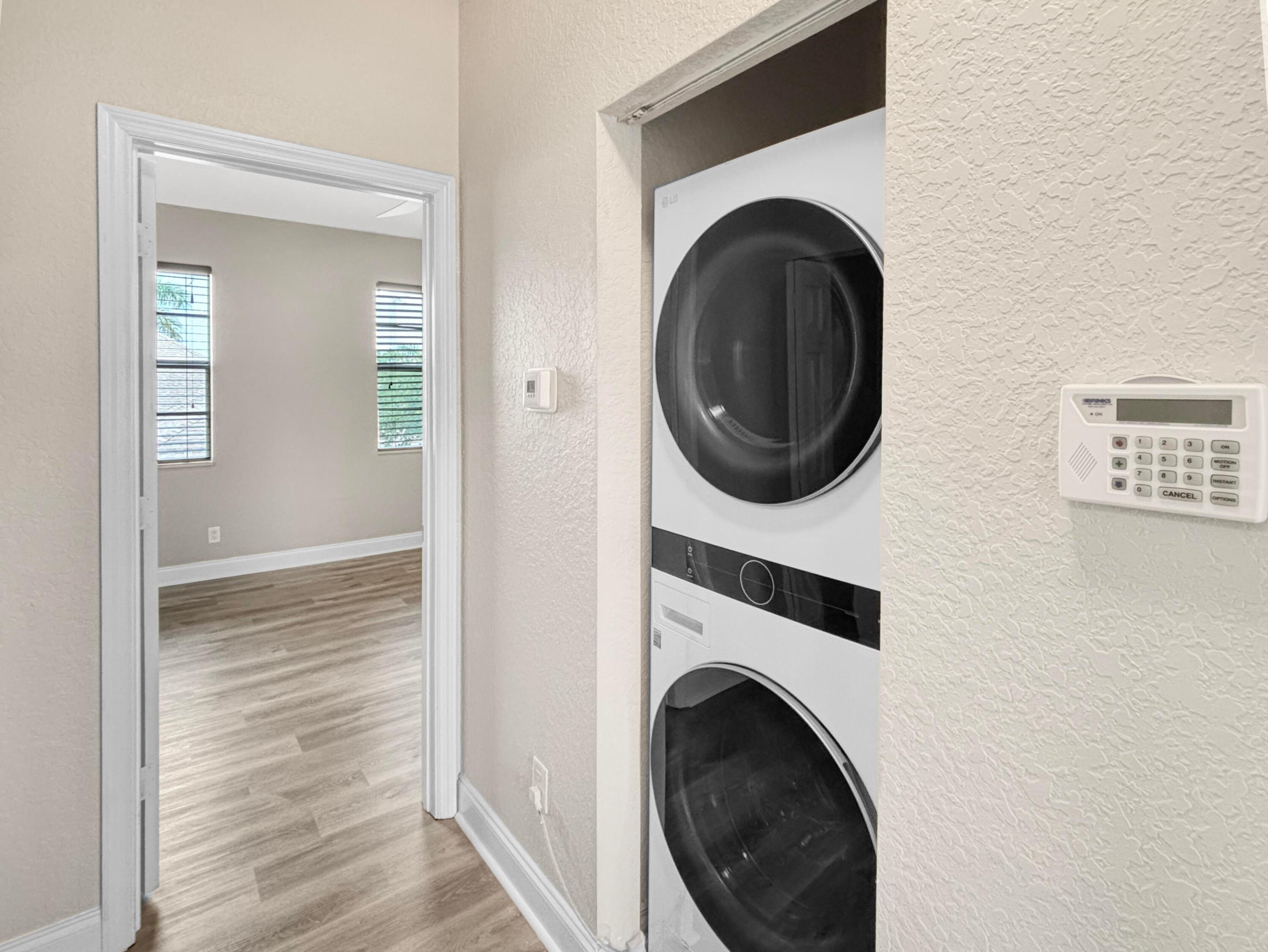 SANDPIPER COVE AT BOTANICA CONDO - Residential Lease