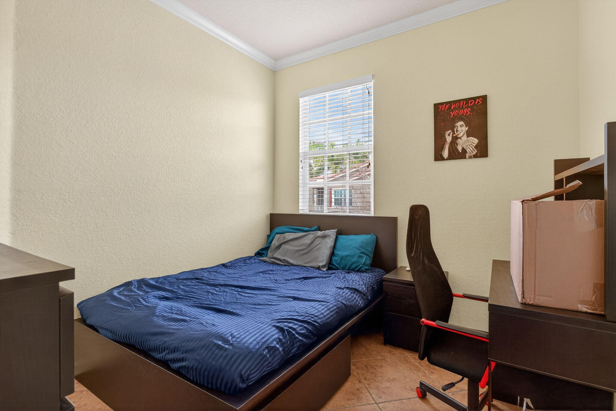 HAMPTON HILLS CONDO - Residential