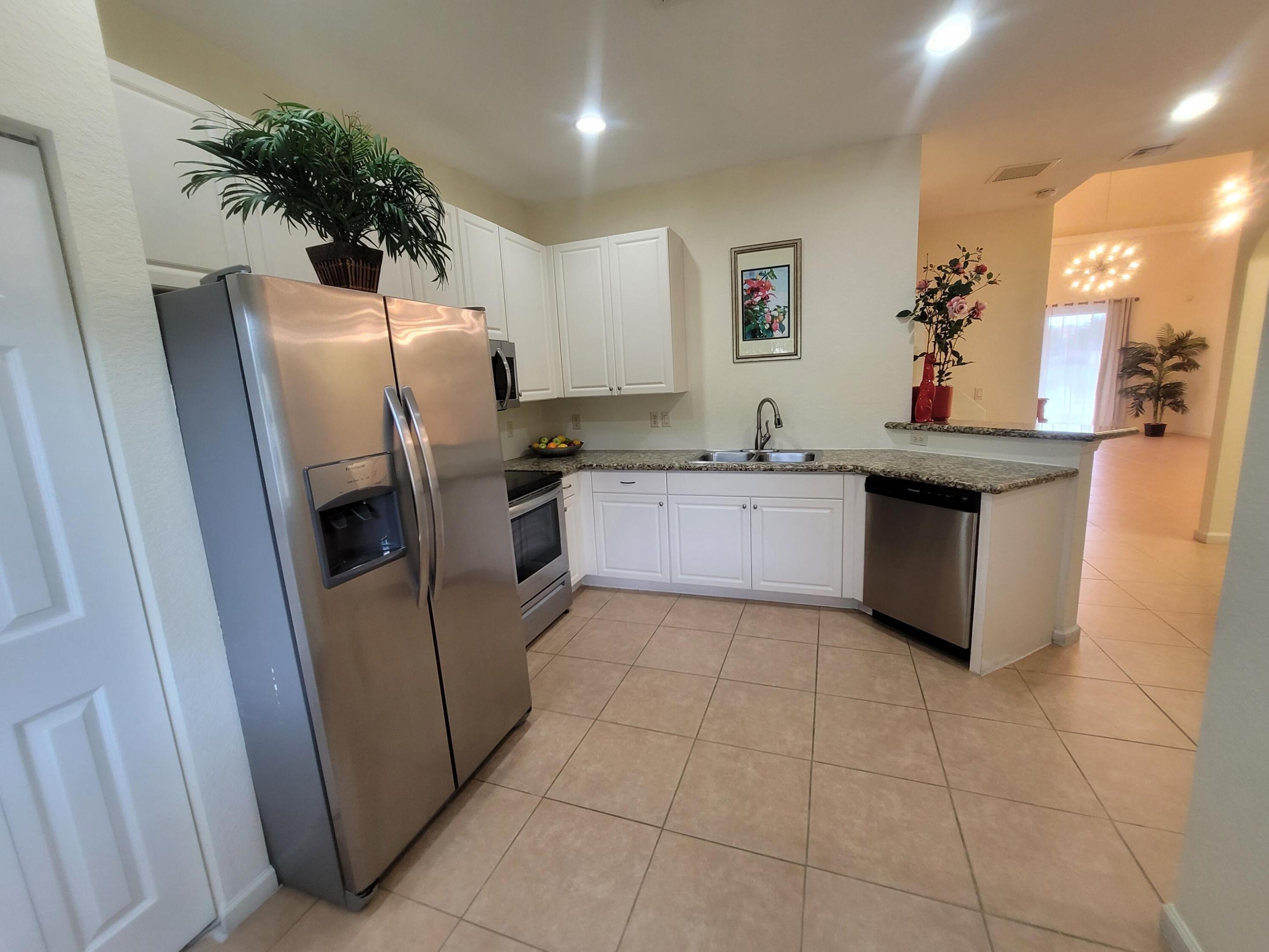 BRADFORD PLACE - Residential Lease