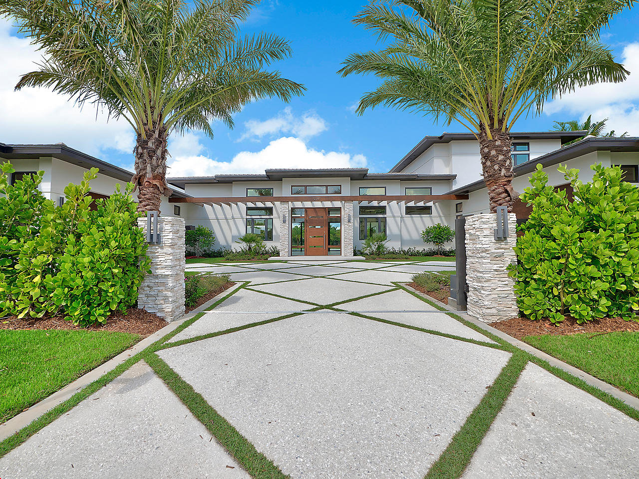CYPRESS ISLAND OF PALM BEACH POLO & COUN - Residential