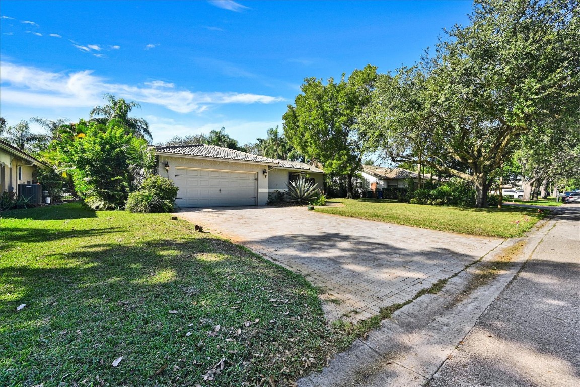 CYPRESS GLEN - Residential