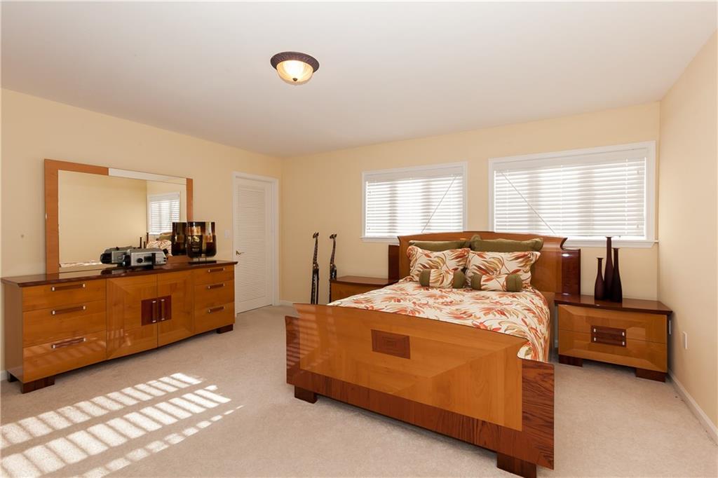 Del Lago Isle 42-2 B - Residential
