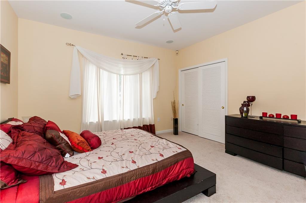 Del Lago Isle 42-2 B - Residential