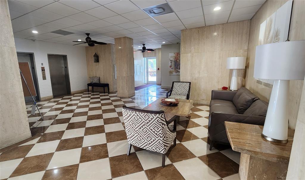 SEVILLE HOUSE CONDO APTS - Residential Lease