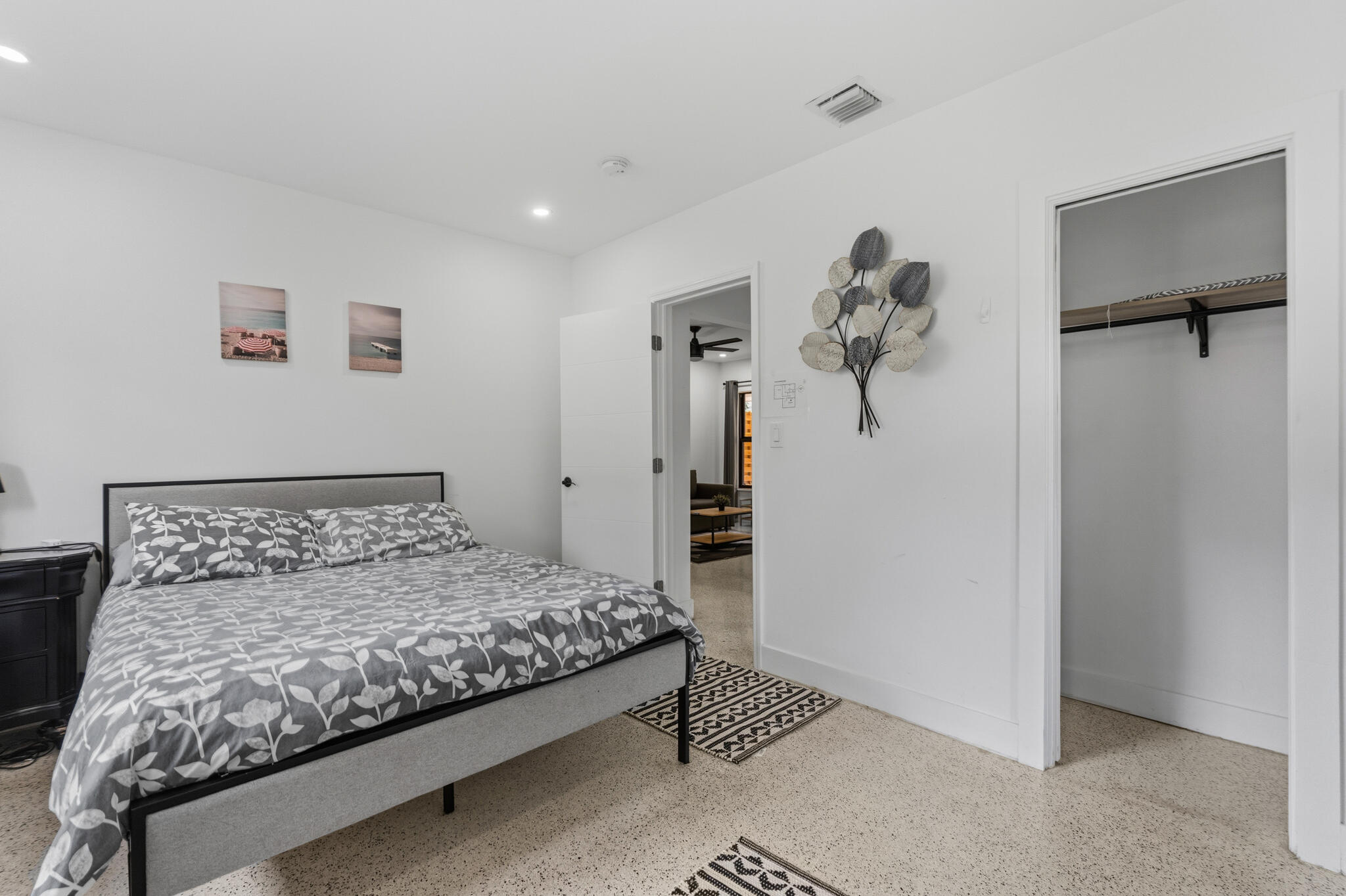 CROISSANT PARK RIVER SEC - Residential Income