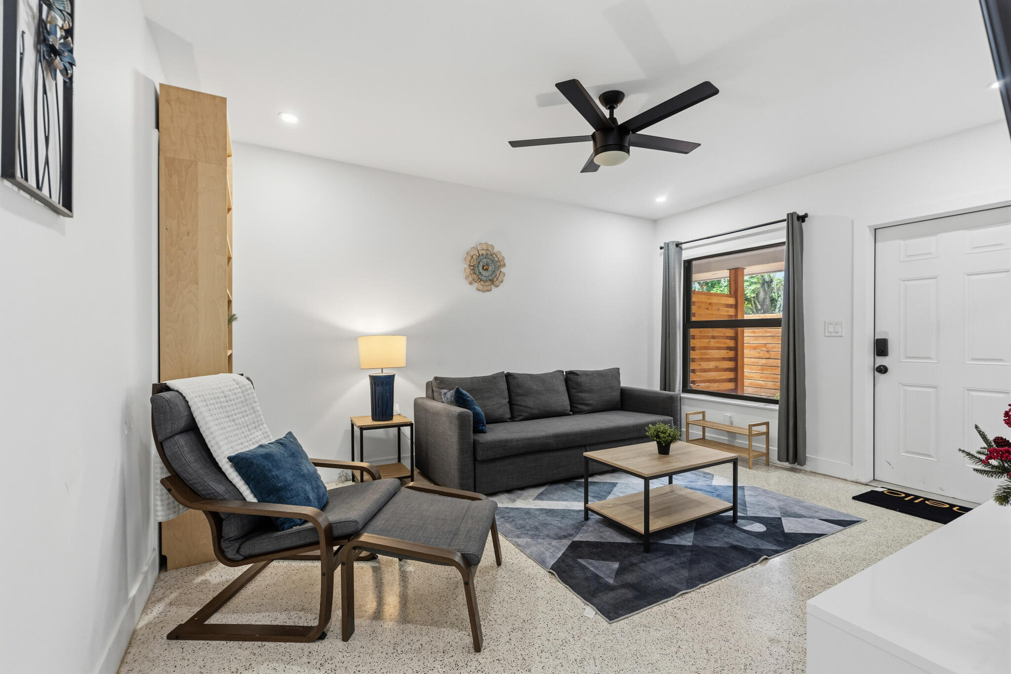 CROISSANT PARK RIVER SEC - Residential Income