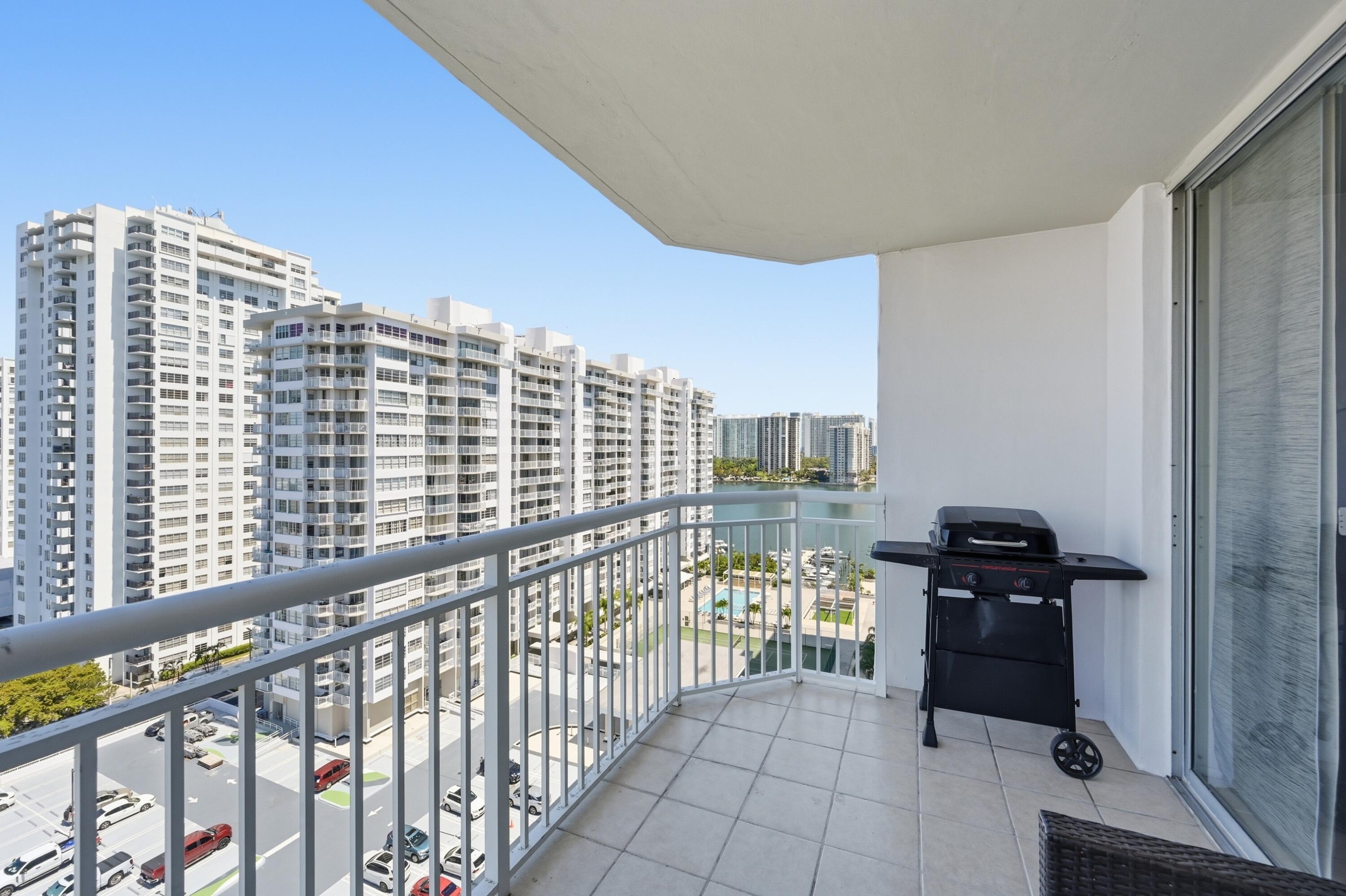 DEL PRADO MARINA - Residential