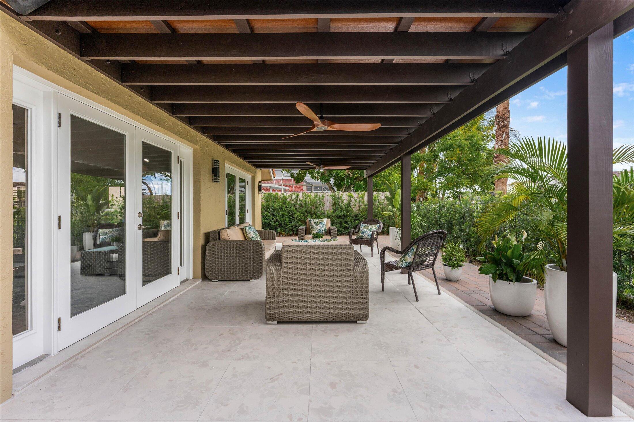 HILLSBORO COUNTRY CLUB - Residential Lease