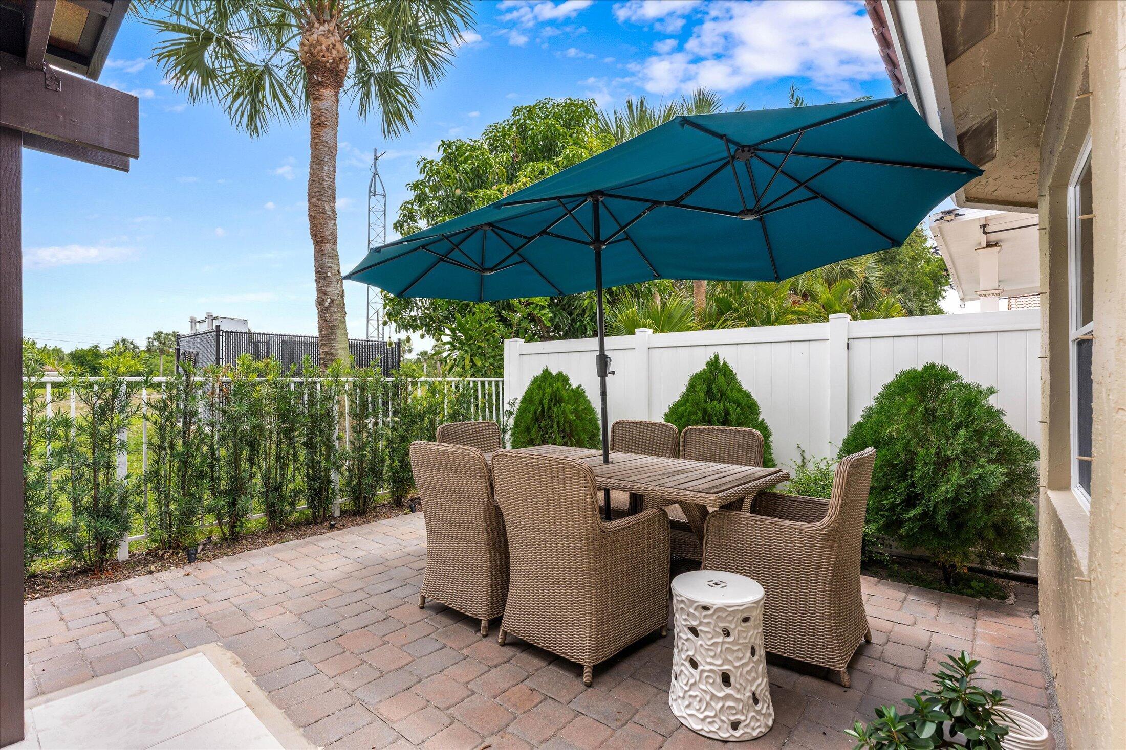 HILLSBORO COUNTRY CLUB - Residential Lease