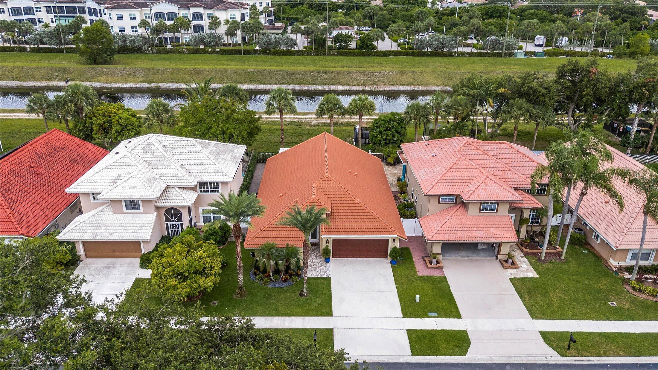 HILLSBORO COUNTRY CLUB - Residential Lease