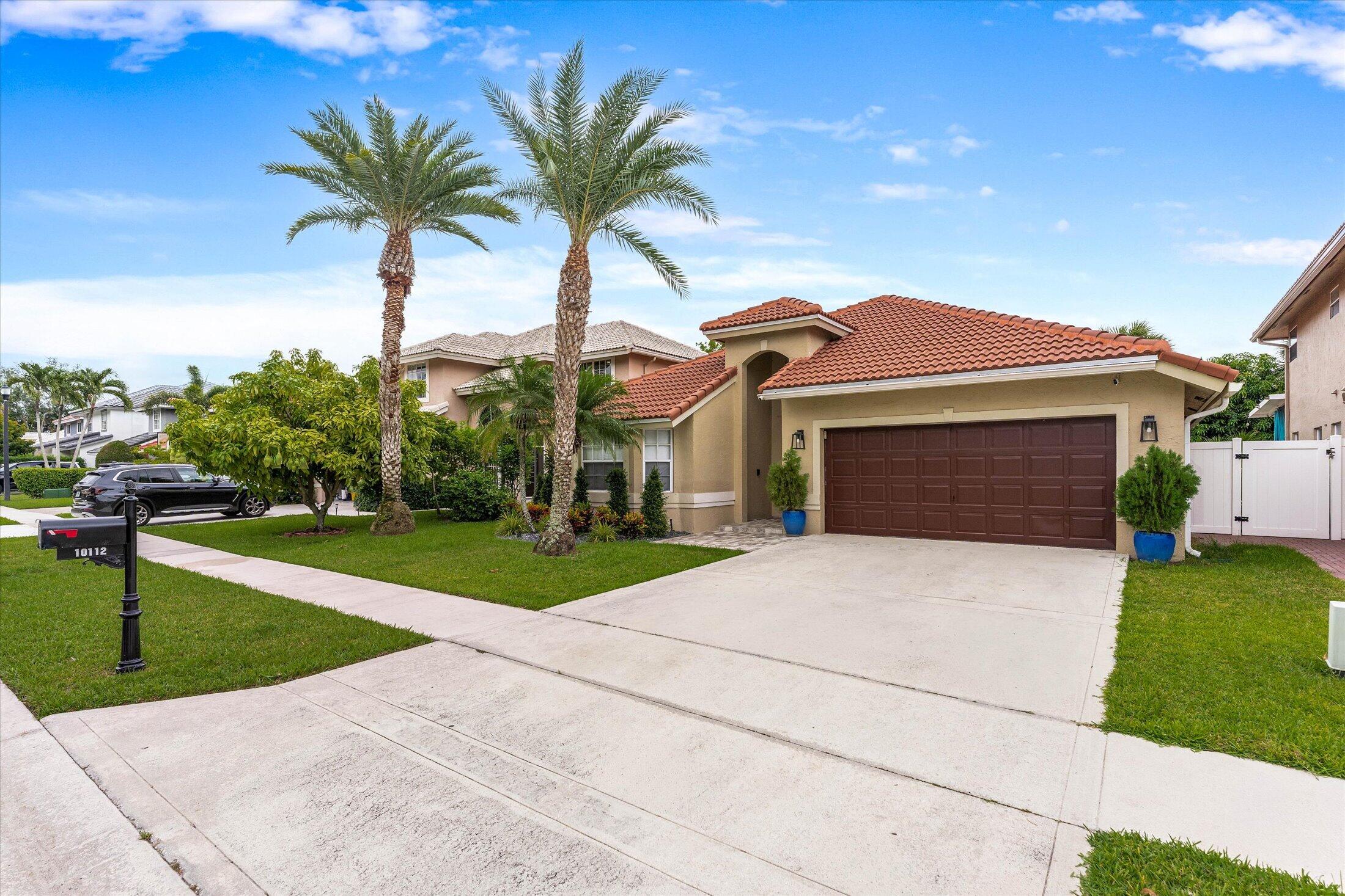 HILLSBORO COUNTRY CLUB - Residential Lease