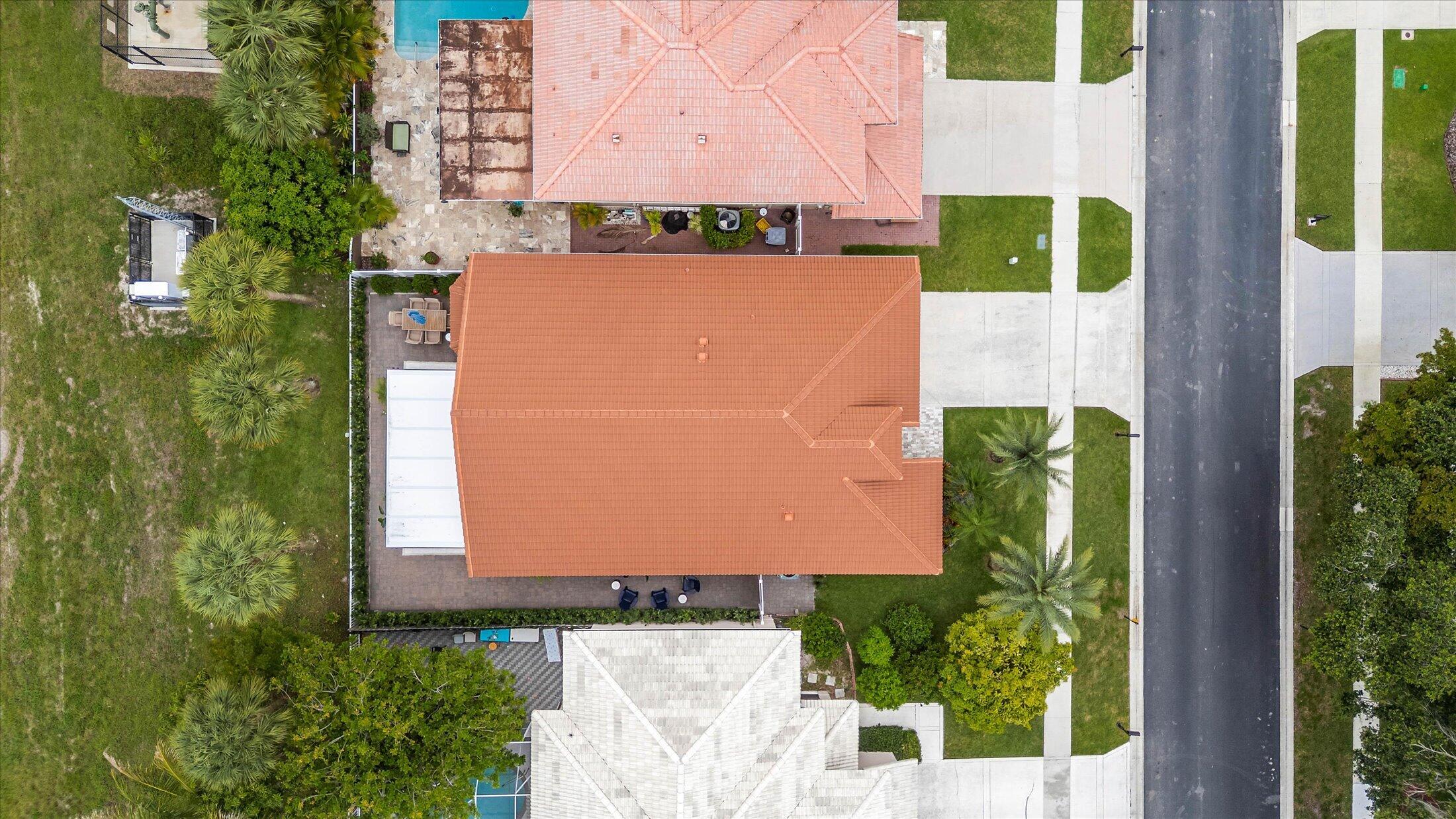 HILLSBORO COUNTRY CLUB - Residential Lease