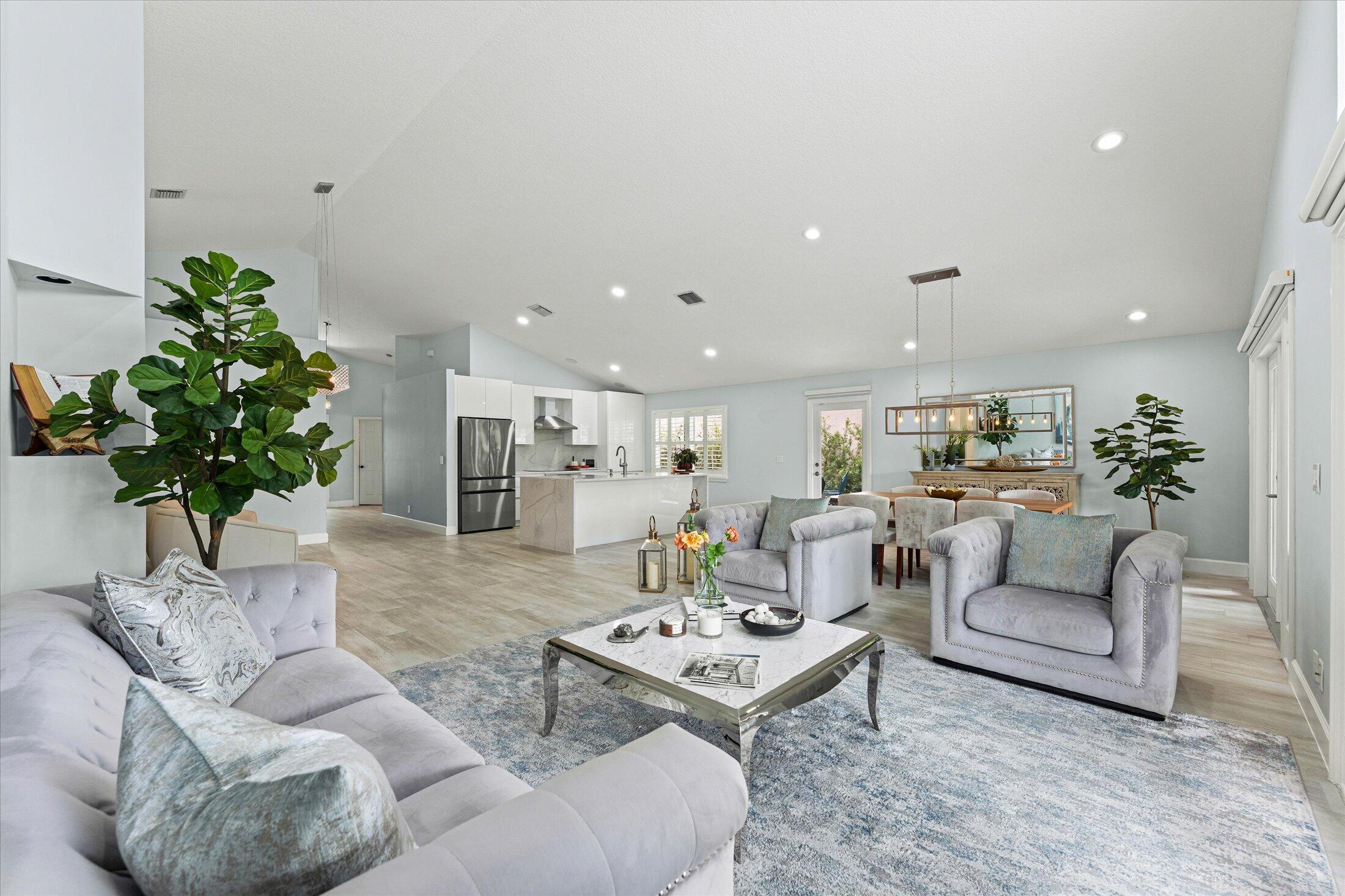 HILLSBORO COUNTRY CLUB - Residential Lease