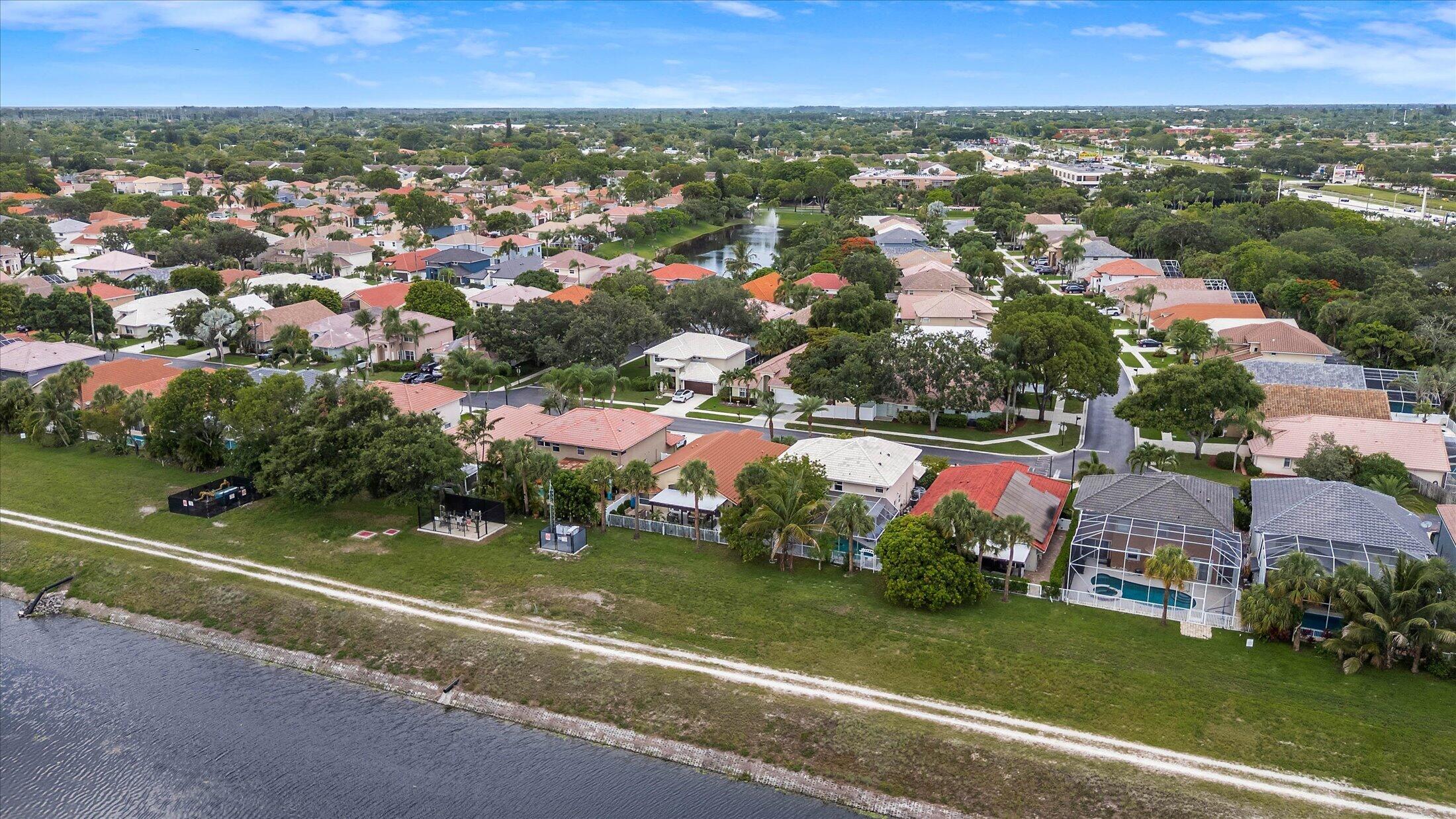 HILLSBORO COUNTRY CLUB - Residential Lease