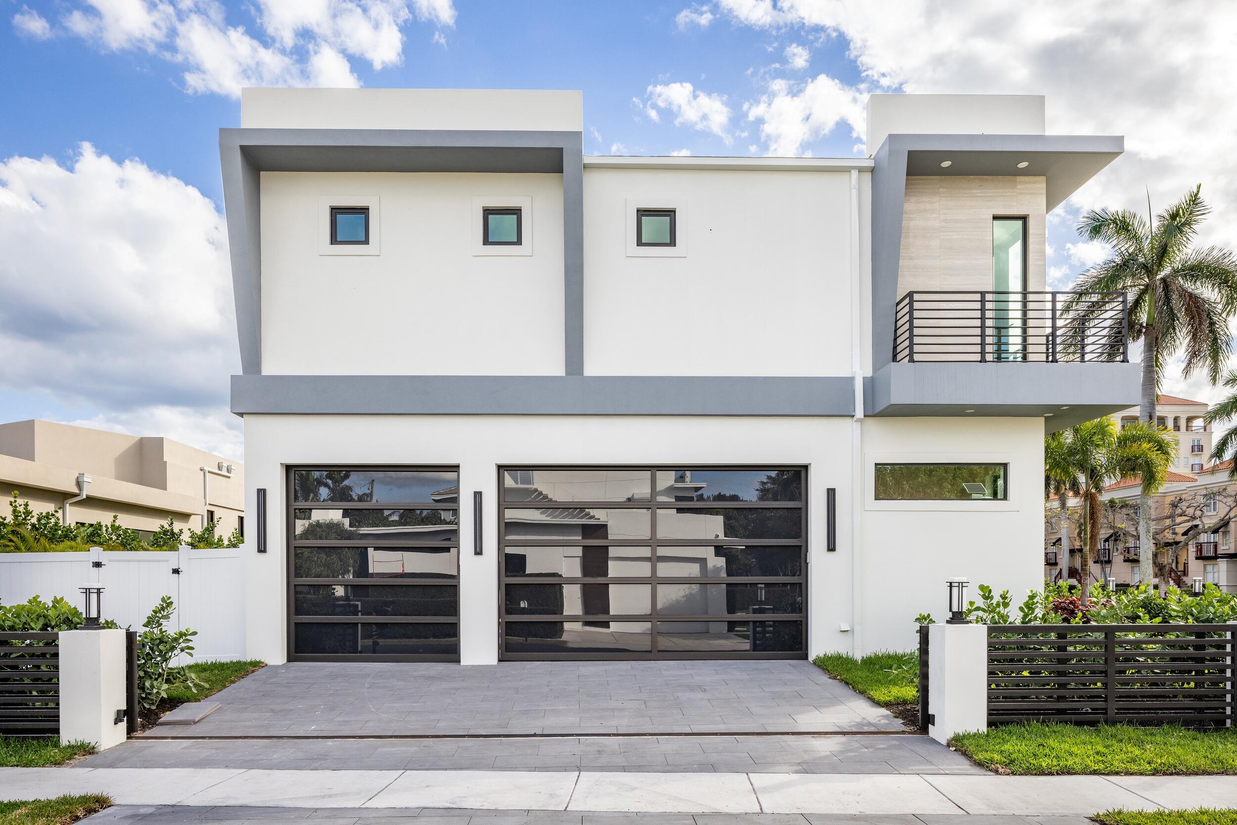 BOCA VILLAS - Residential