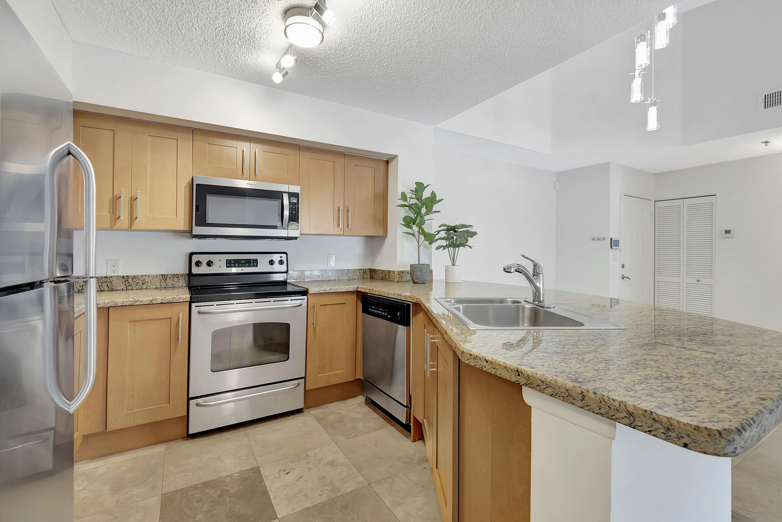 BOCAR CONDO - Residential Lease