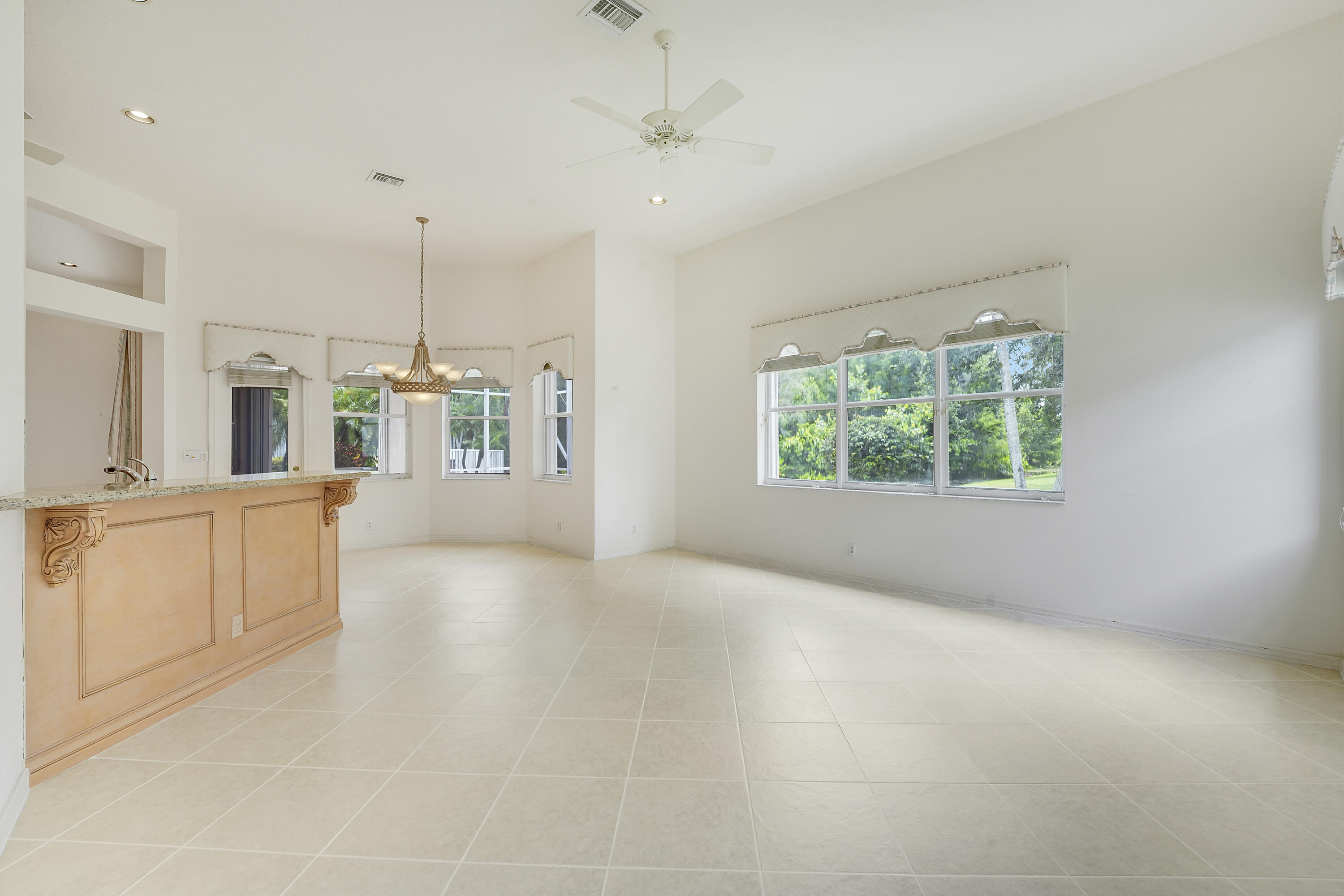 BELLAGGIO, TOWNE PARK - Residential