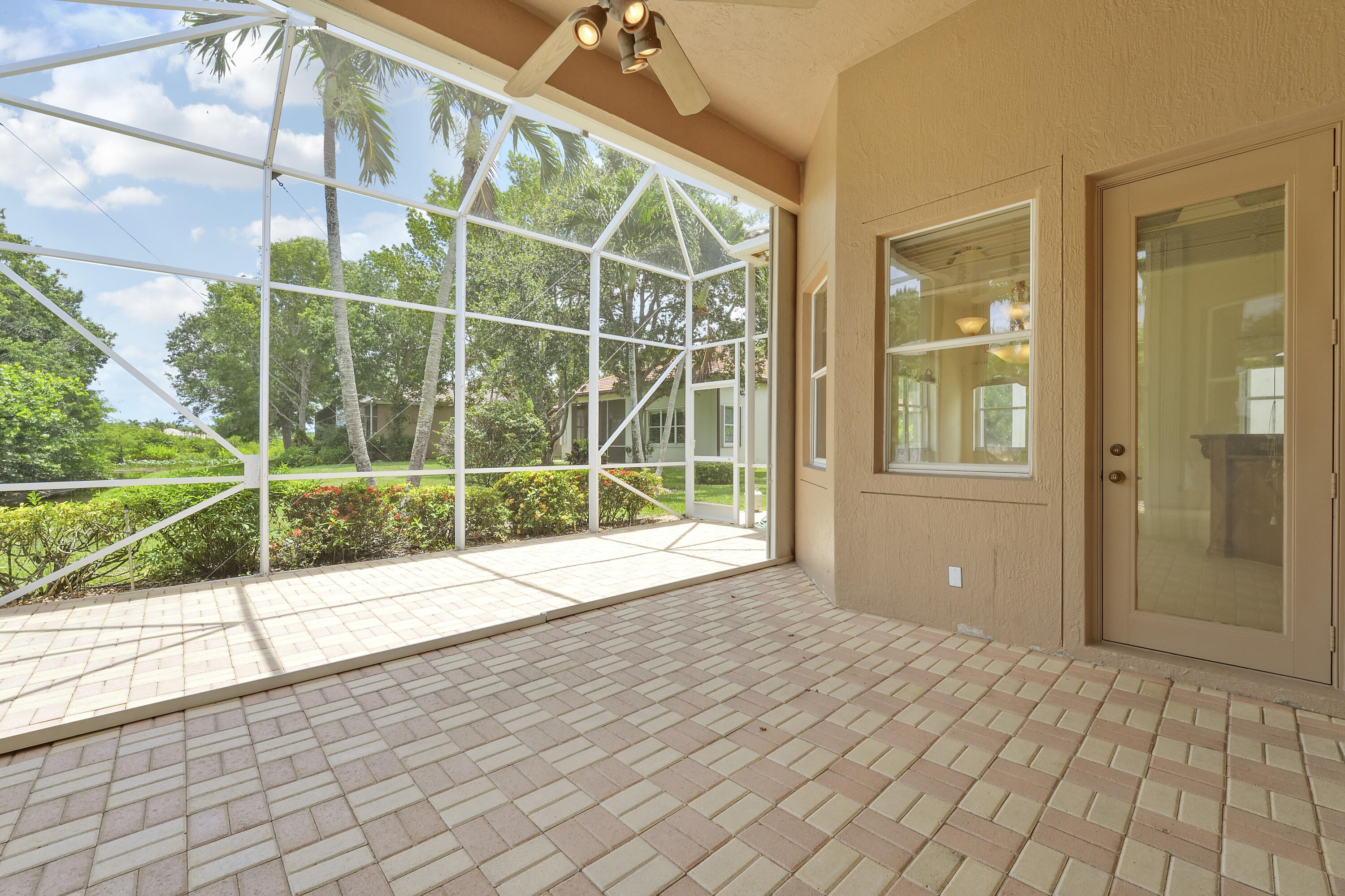 BELLAGGIO, TOWNE PARK - Residential