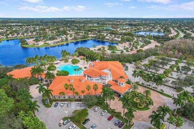 BELLAGGIO, TOWNE PARK - Residential