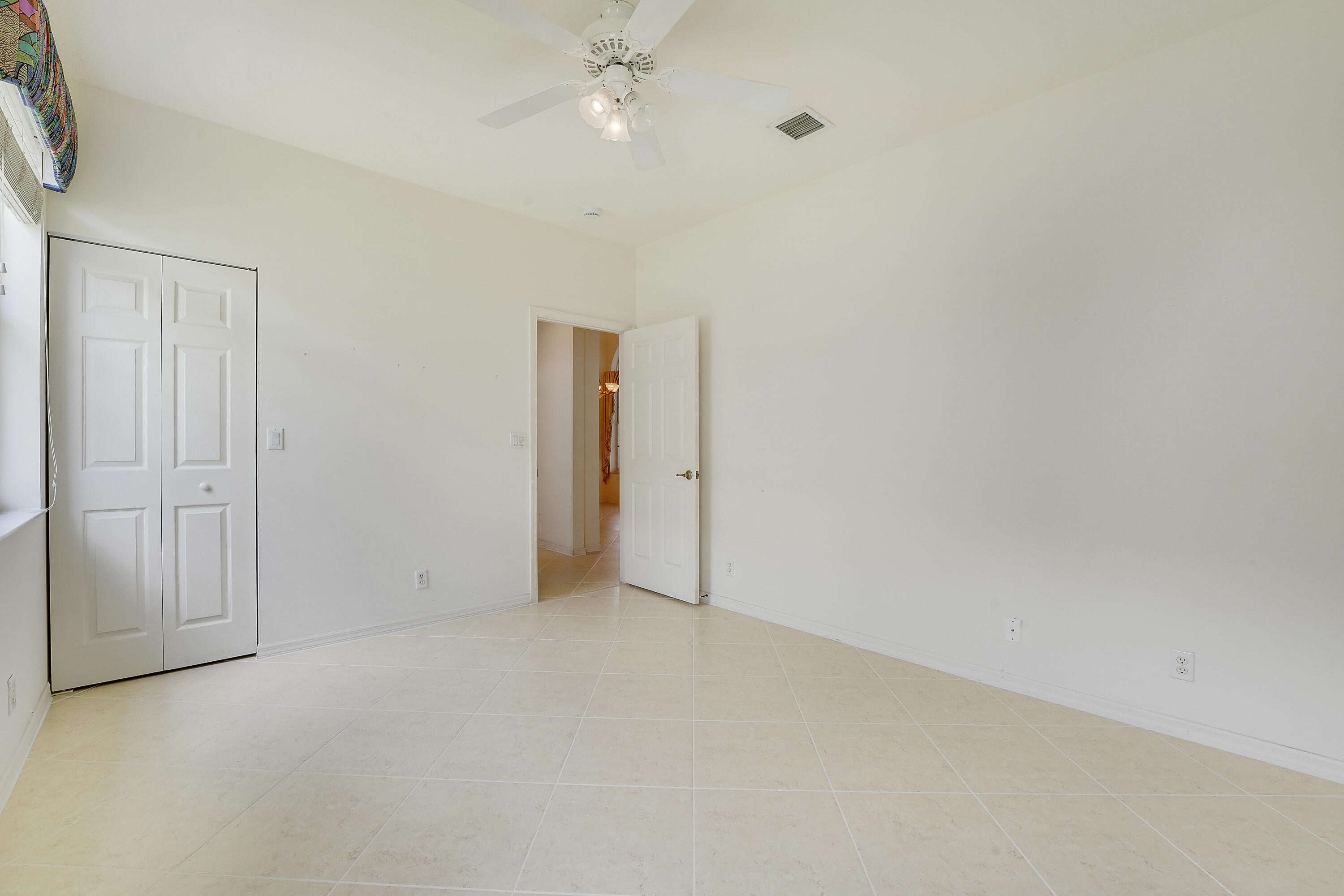 BELLAGGIO, TOWNE PARK - Residential