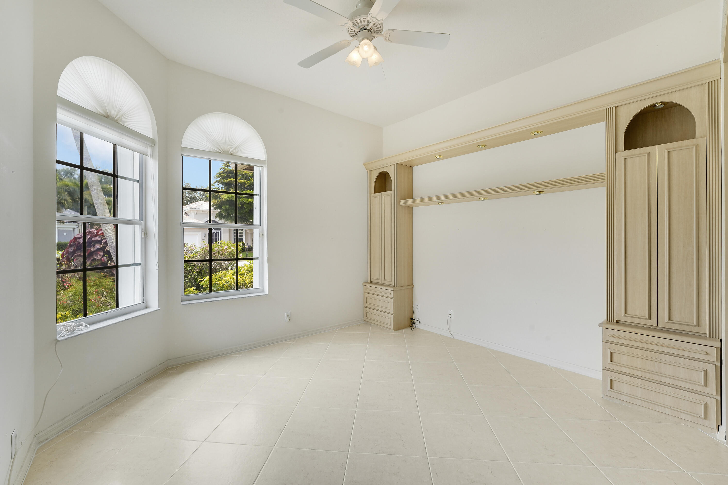 BELLAGGIO, TOWNE PARK - Residential