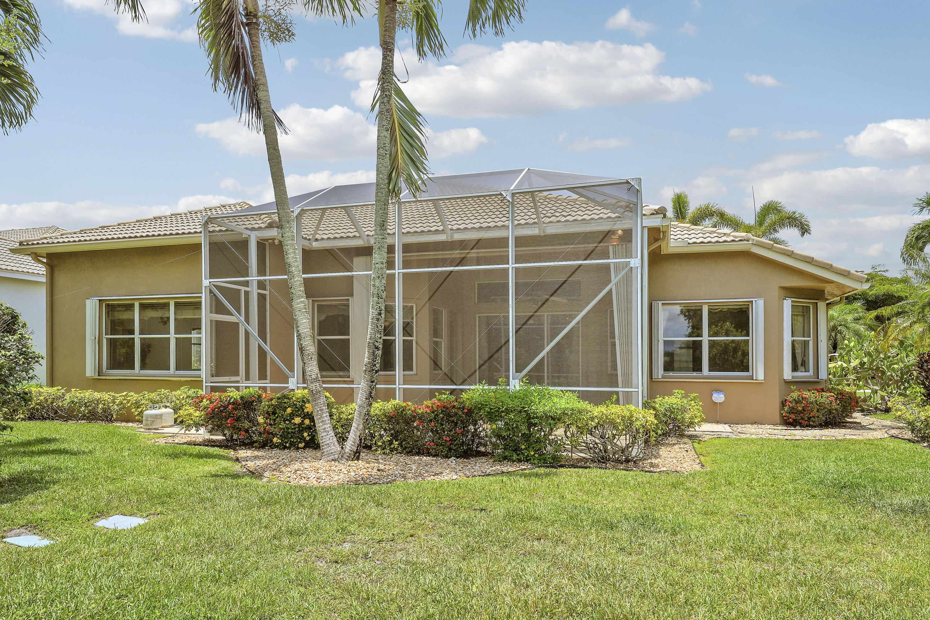 BELLAGGIO, TOWNE PARK - Residential