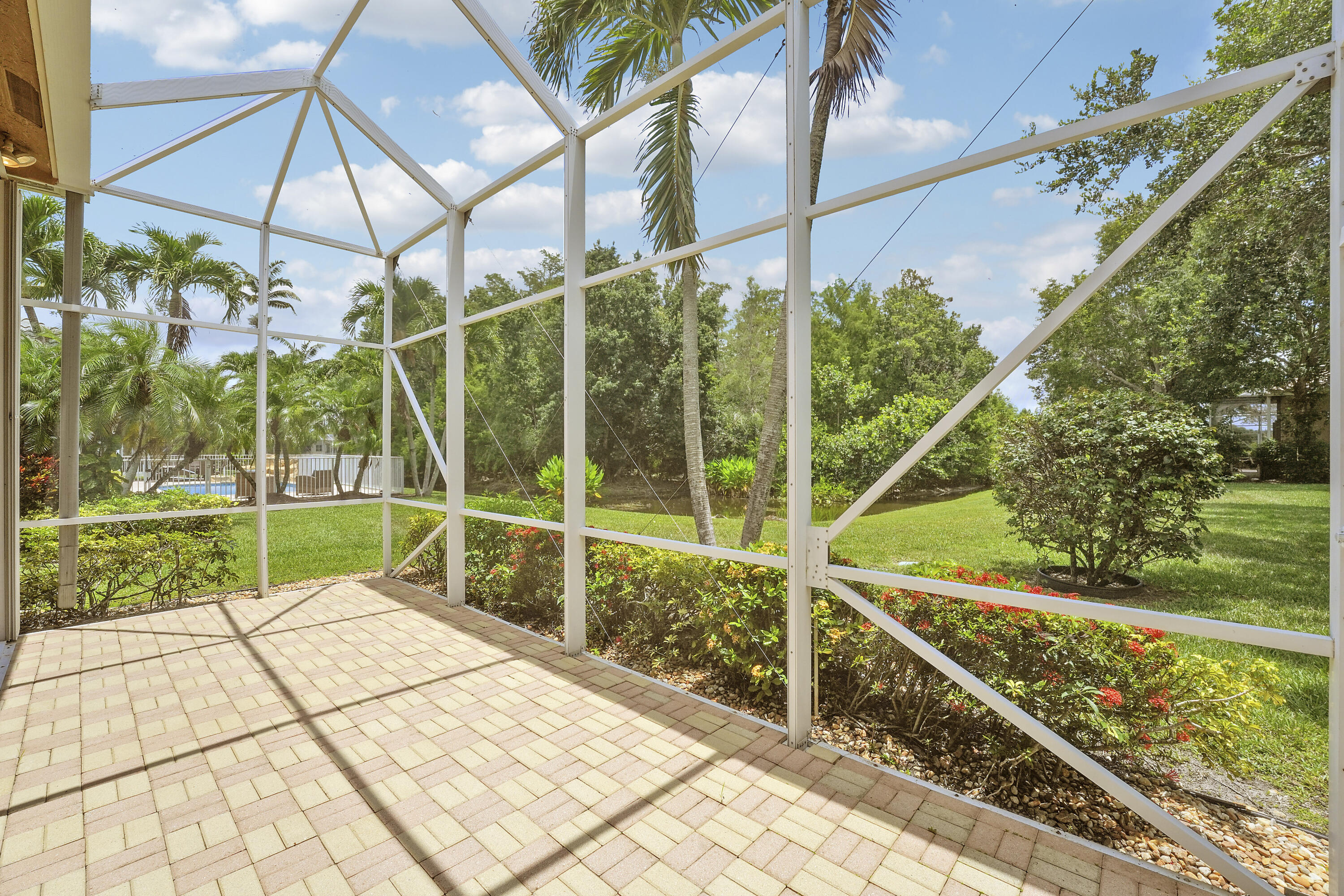 BELLAGGIO, TOWNE PARK - Residential