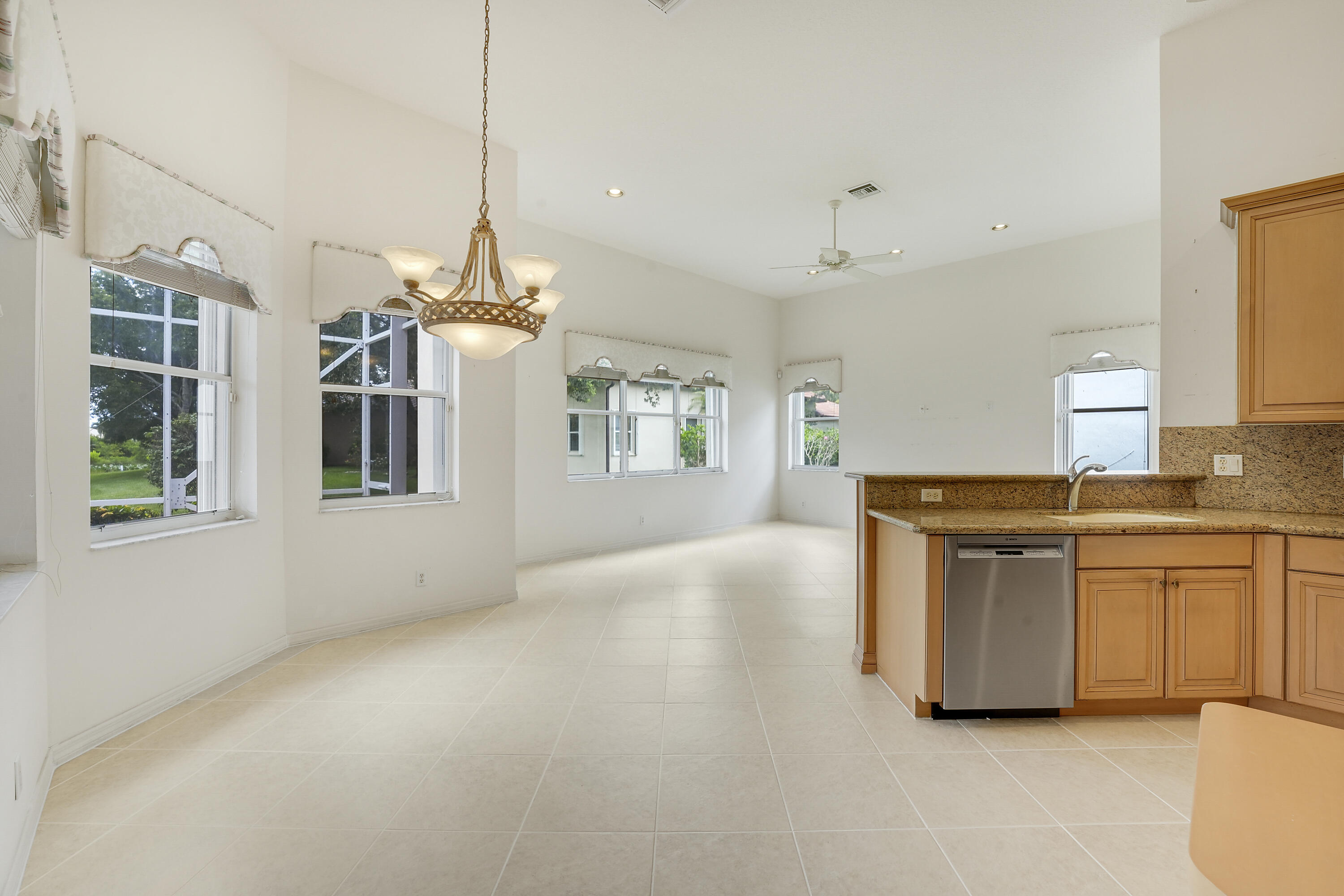 BELLAGGIO, TOWNE PARK - Residential