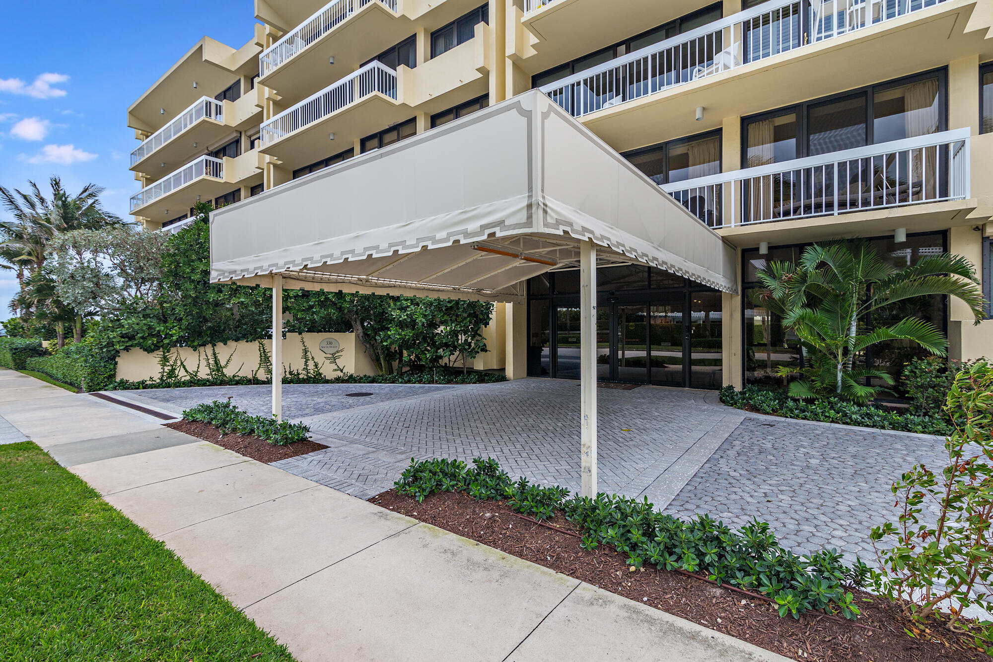 THREE THIRTY OCEAN CONDO - Residential