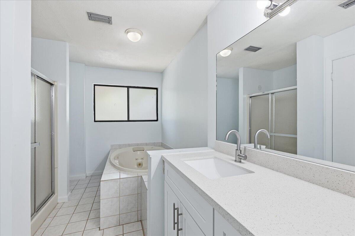 MAPLEWOOD TOWNHOUSES CONDO - Residential Lease