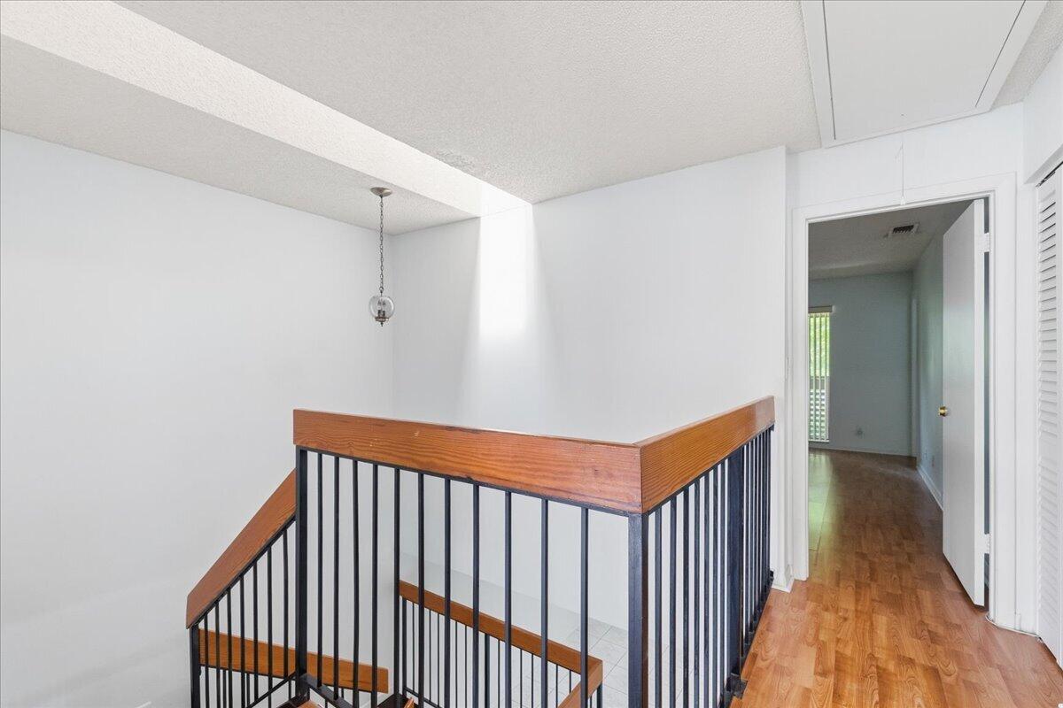 MAPLEWOOD TOWNHOUSES CONDO - Residential Lease